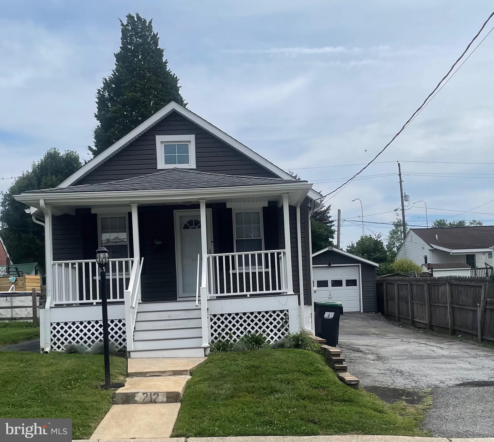 212 VIRGINIA AVENUE