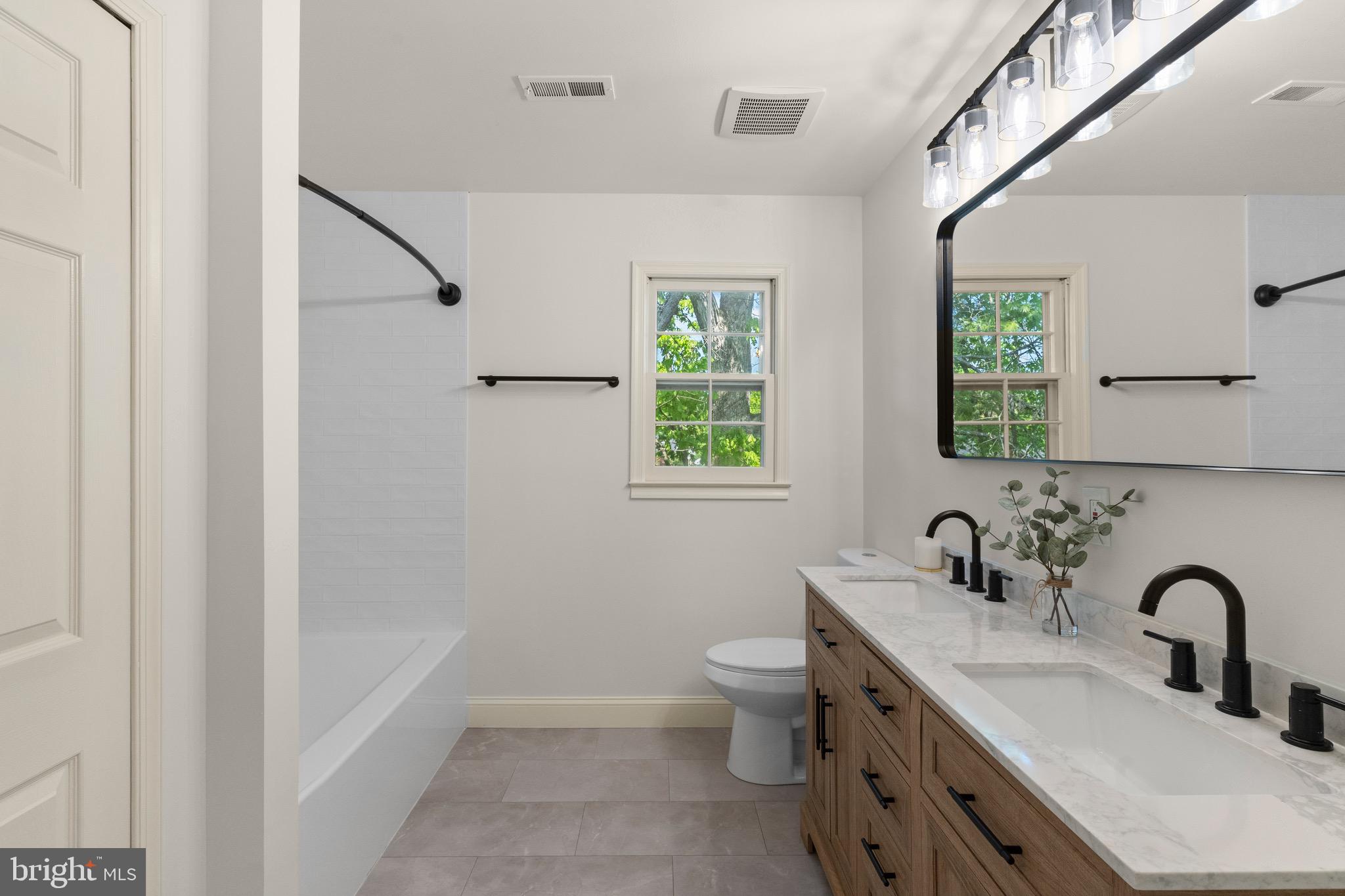 LITTLE ROCKY RUN - Residential
