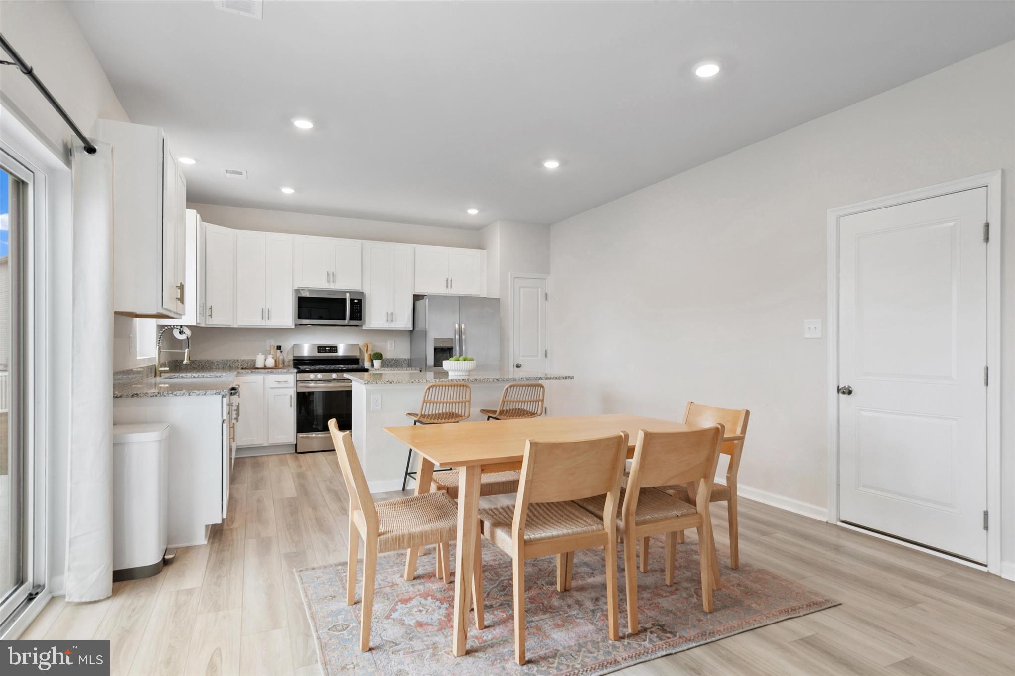 SCHOONER LANDING - Residential