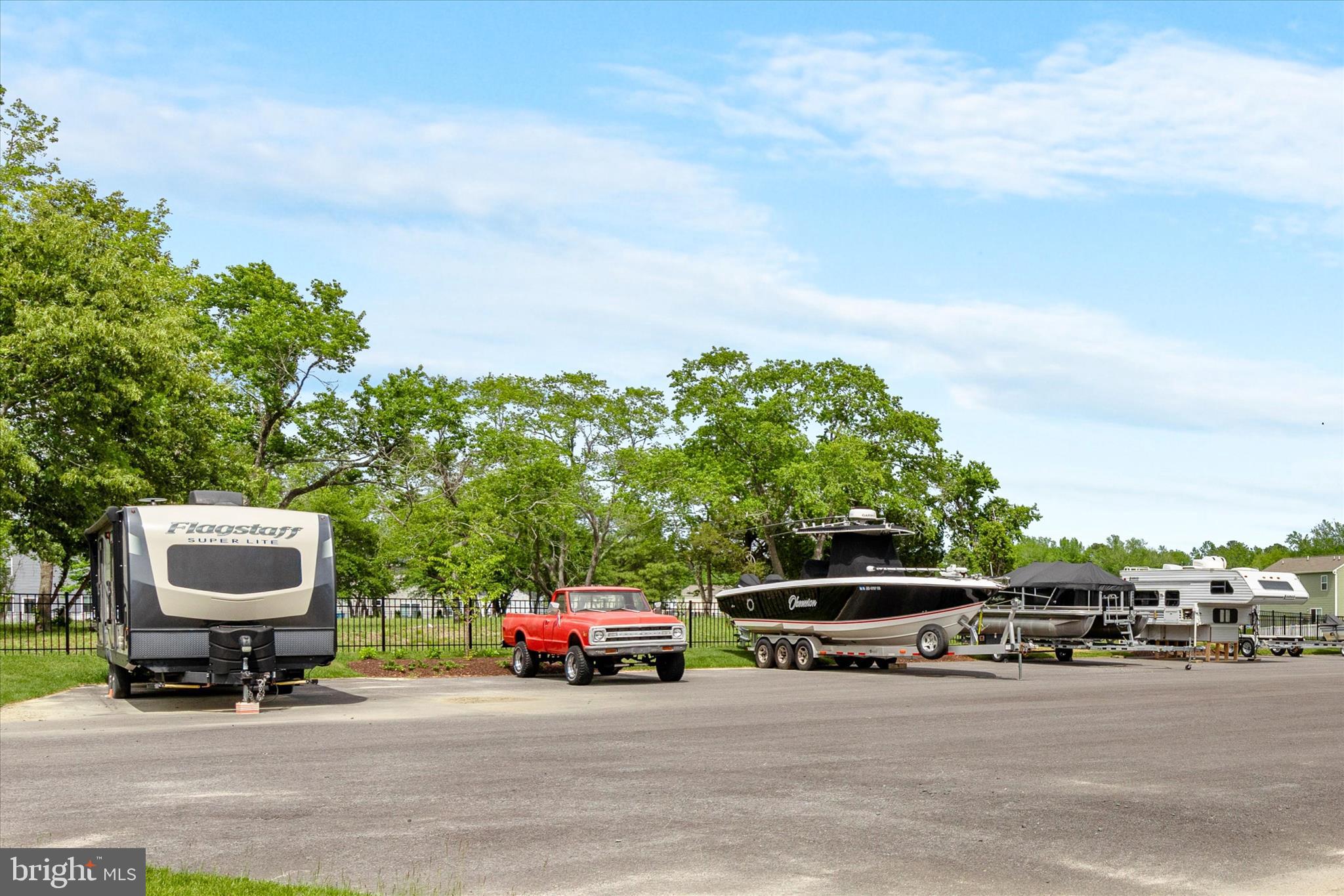 SCHOONER LANDING - Residential
