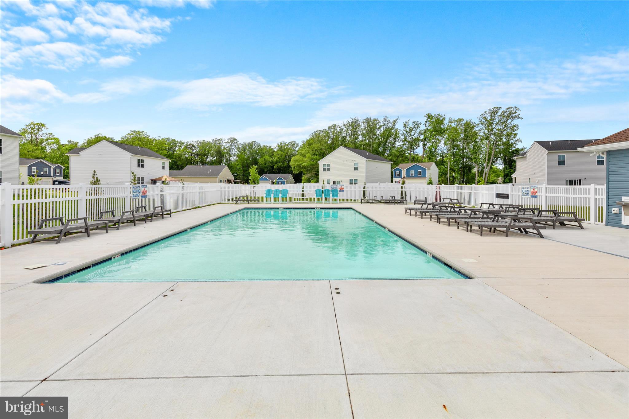 SCHOONER LANDING - Residential