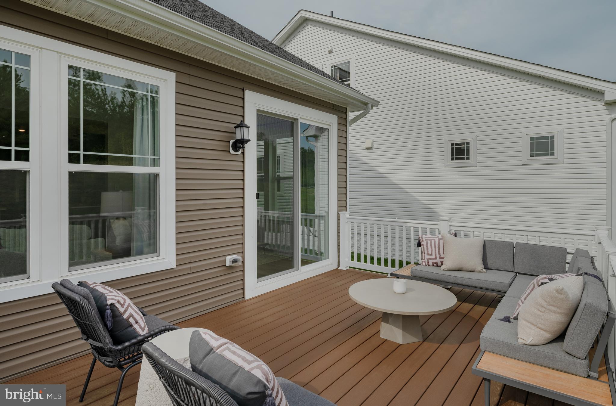 WHITE PLAINS - Residential