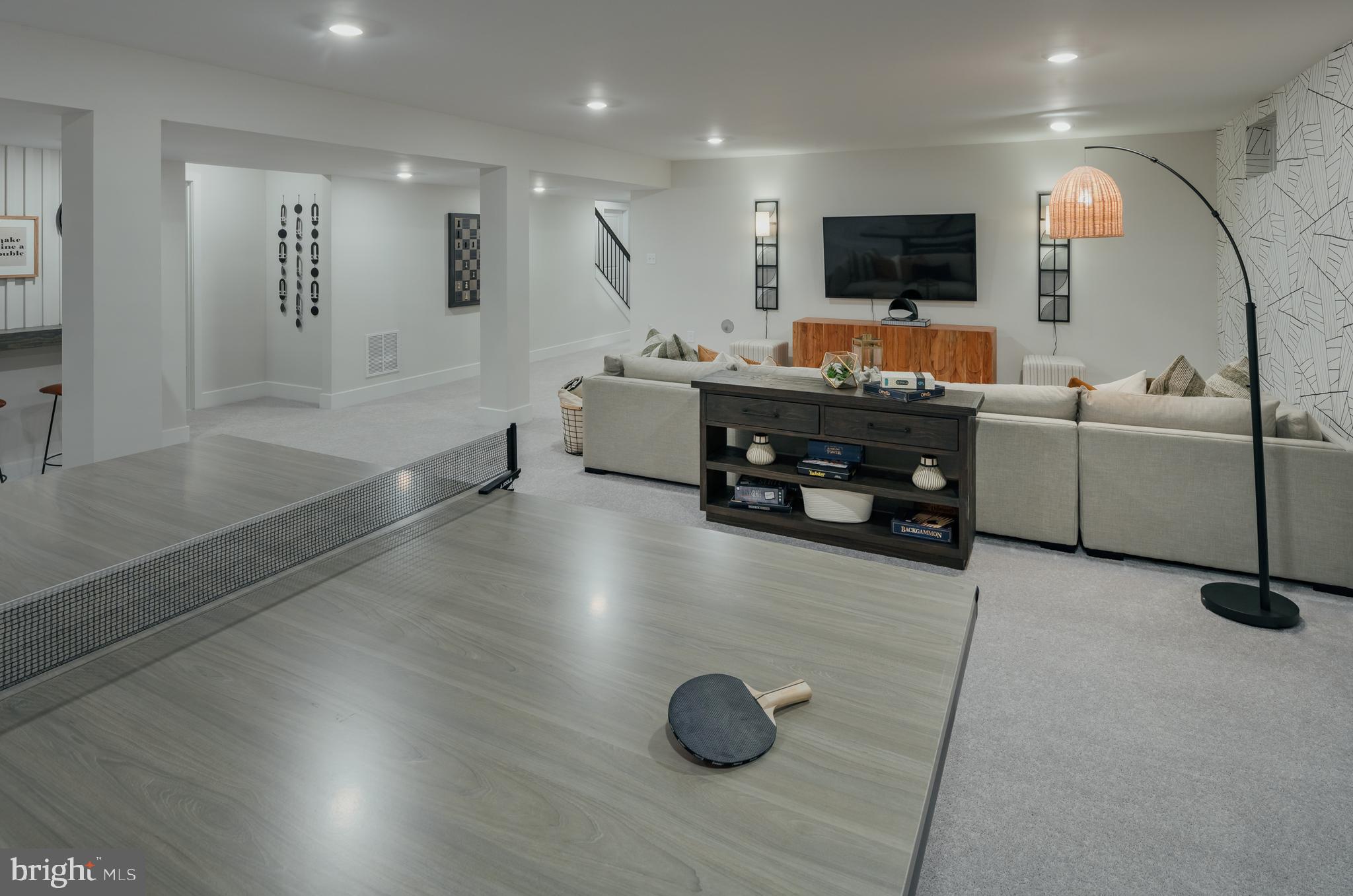 WHITE PLAINS - Residential