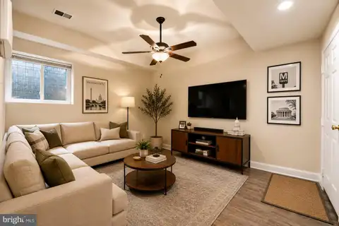 MLS: DCDC2271172