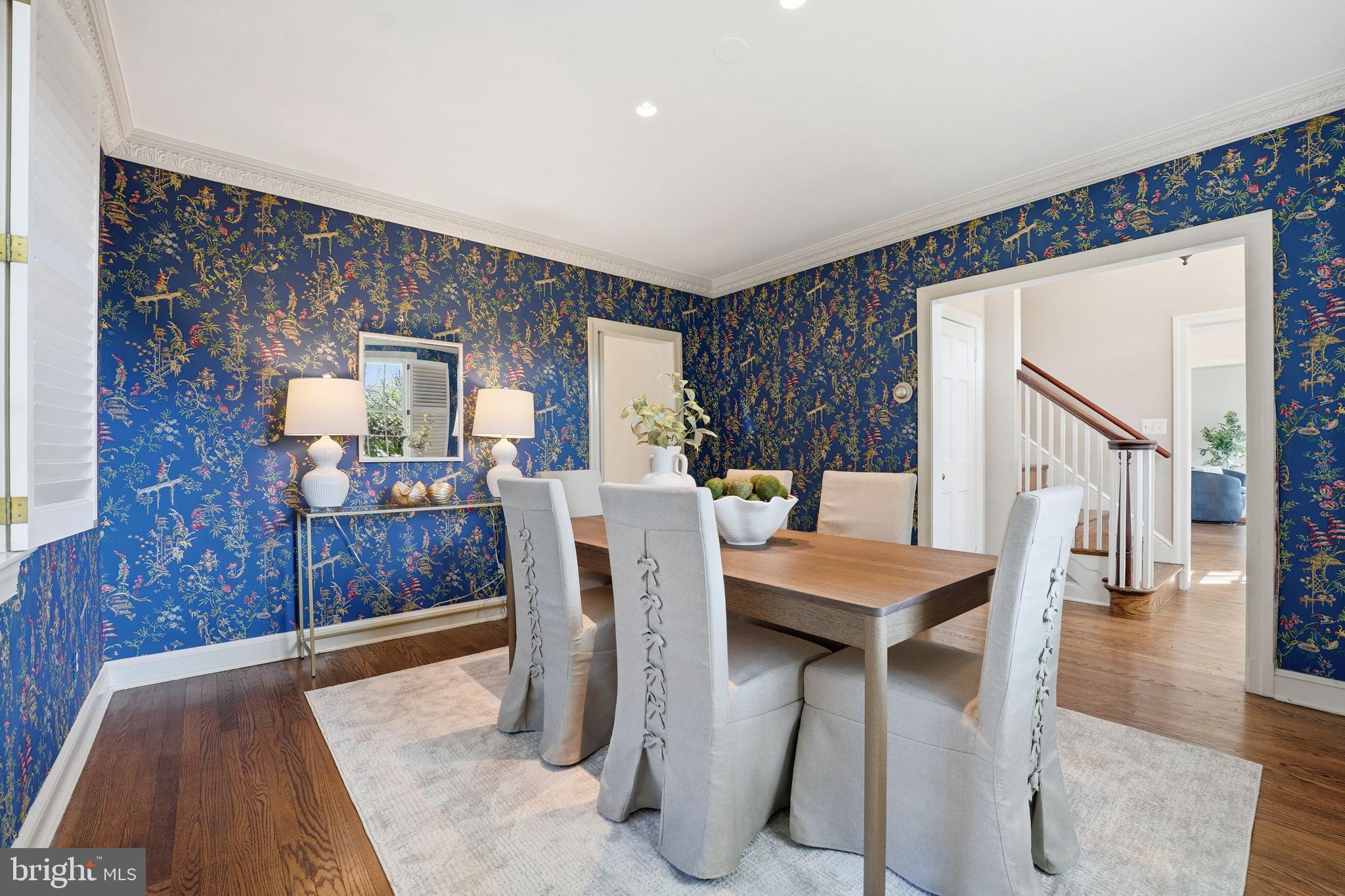 COUNTRY CLUB HILLS - Residential