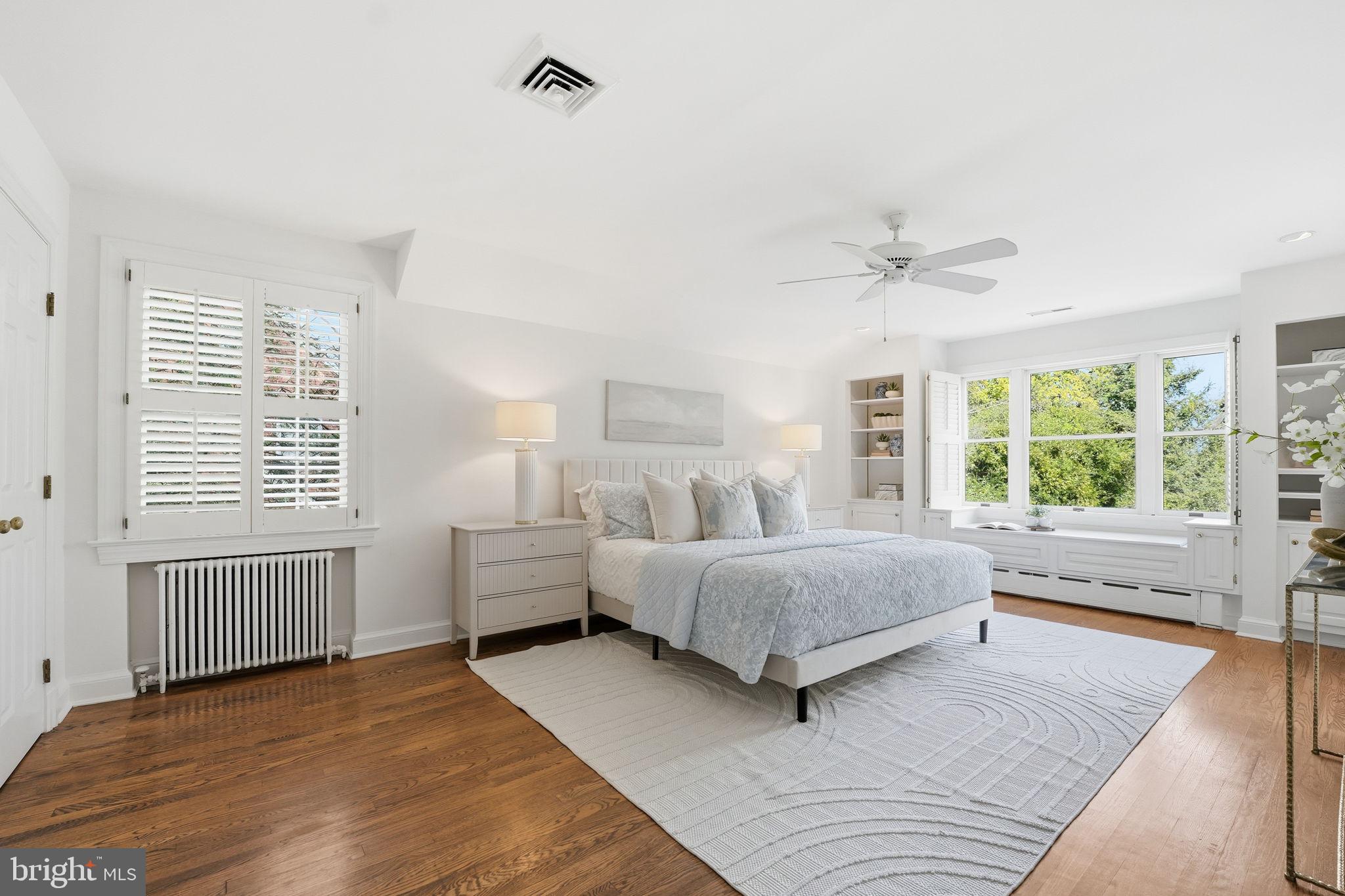 COUNTRY CLUB HILLS - Residential