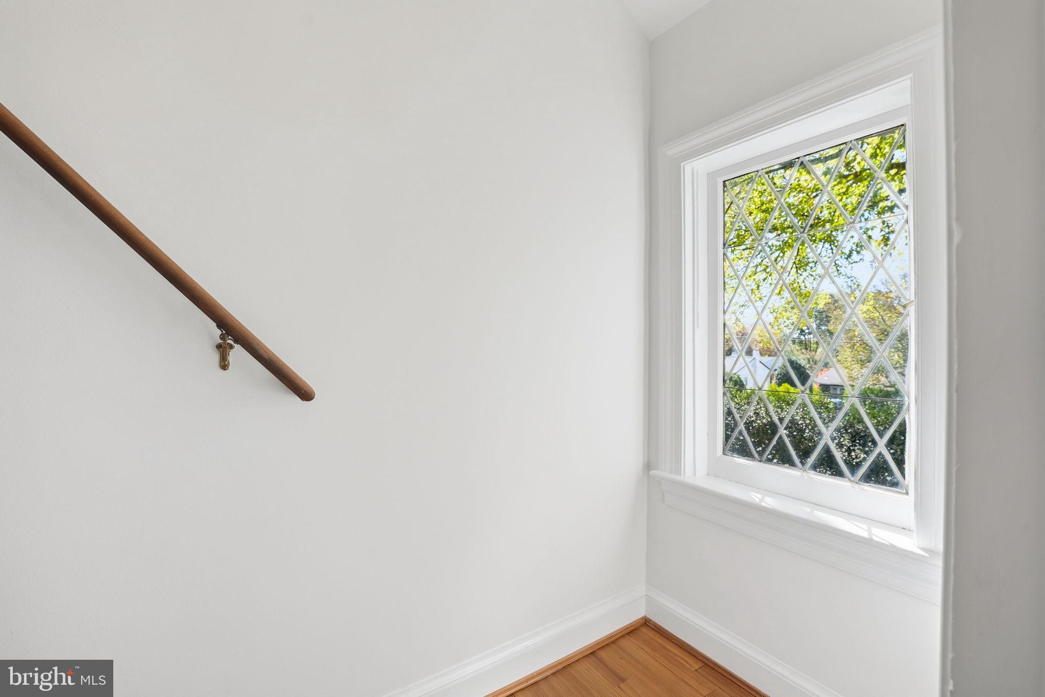 COUNTRY CLUB HILLS - Residential