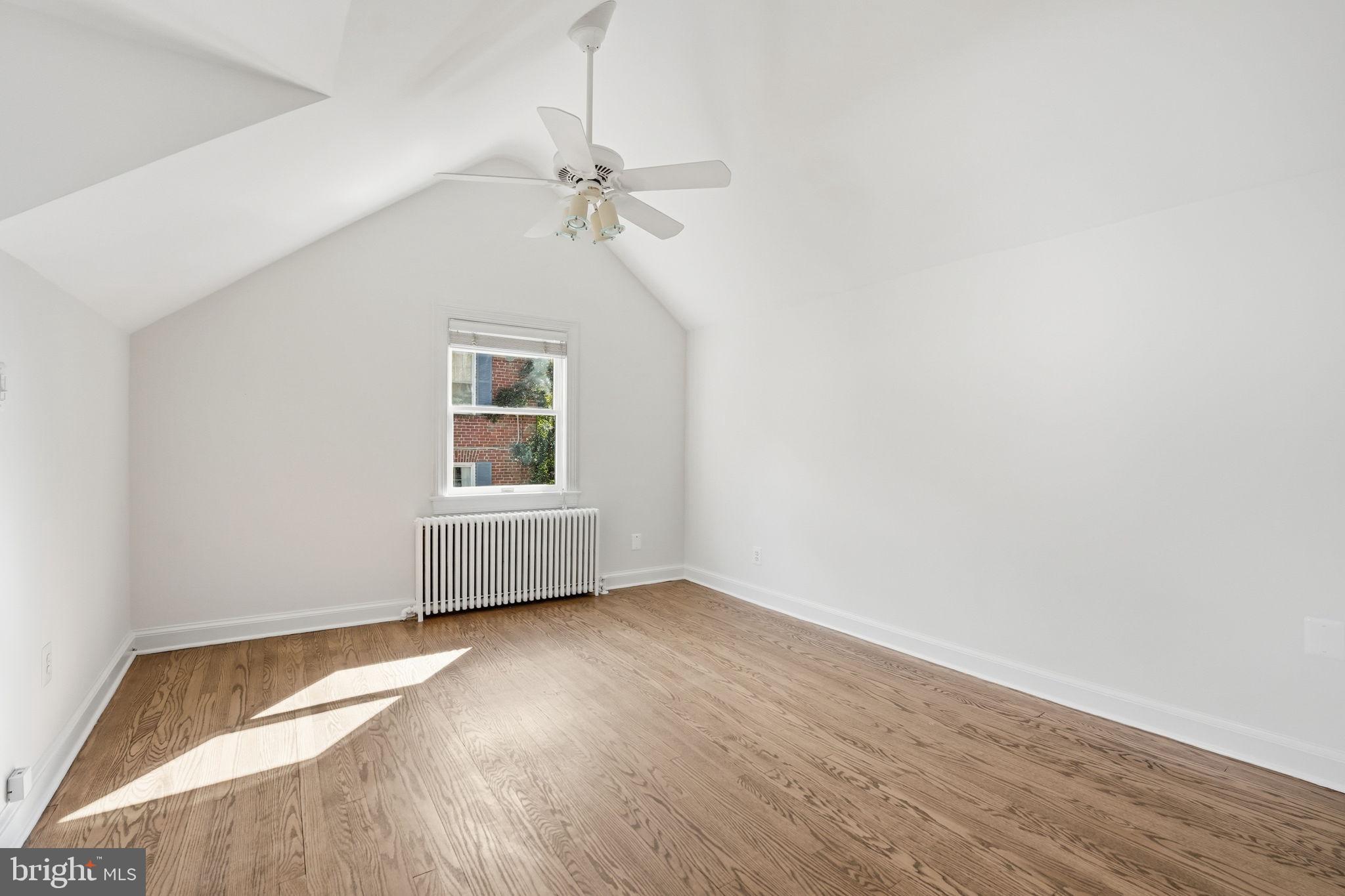 COUNTRY CLUB HILLS - Residential