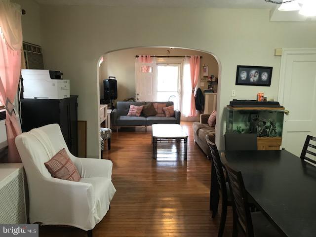 LAWNDALE - Residential