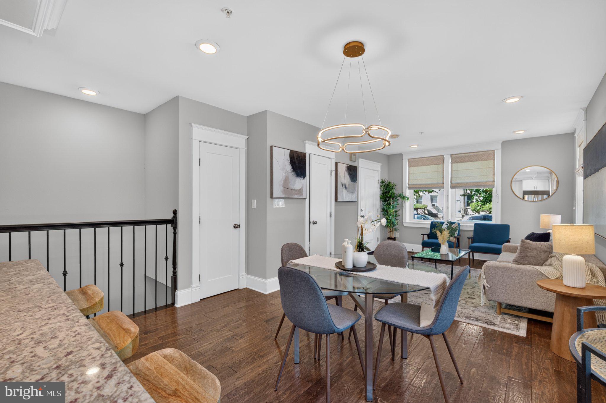 4041 7TH NE 1