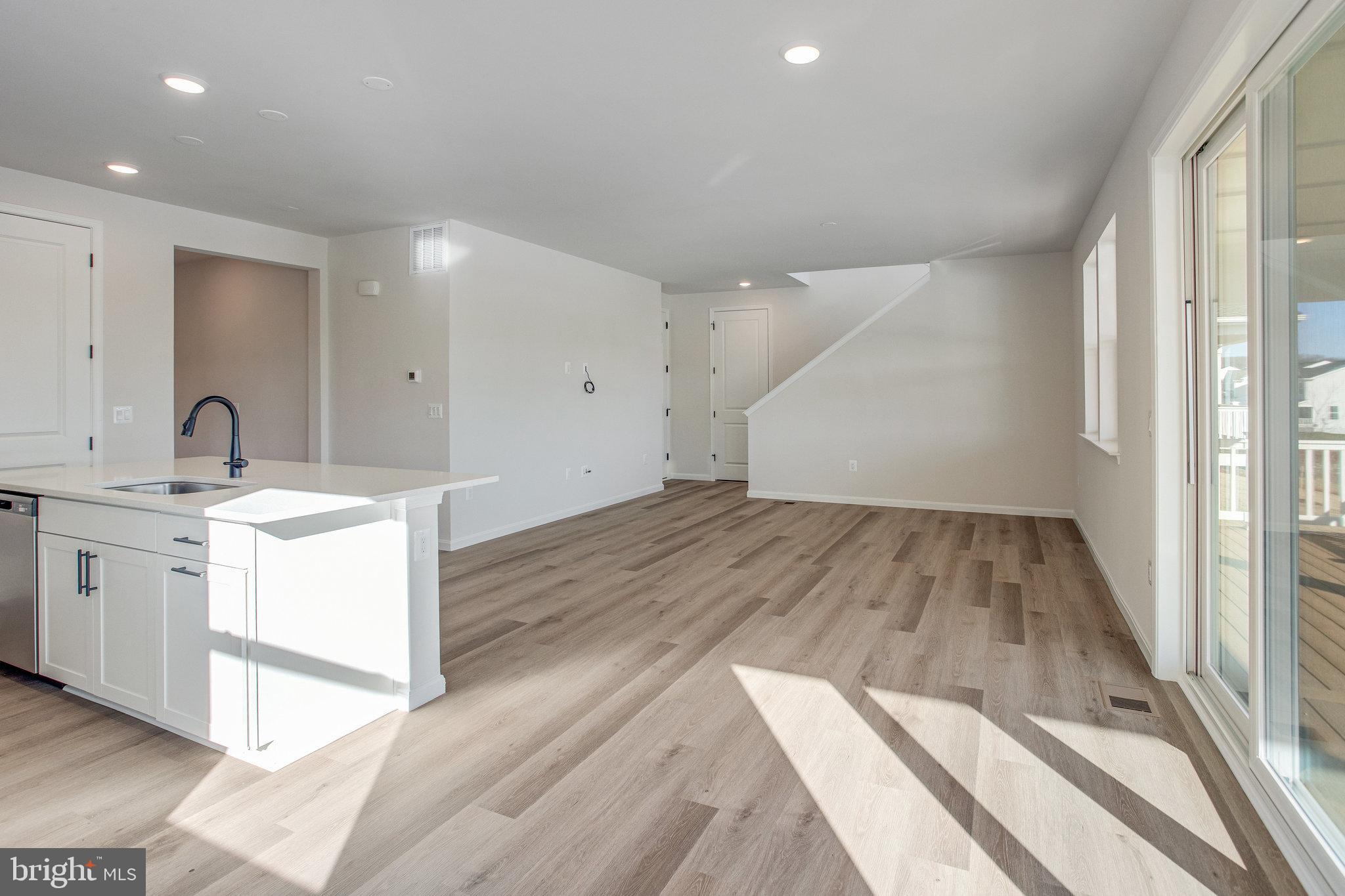 SEASONS AT ROUND MILL MEADOWS - Residential