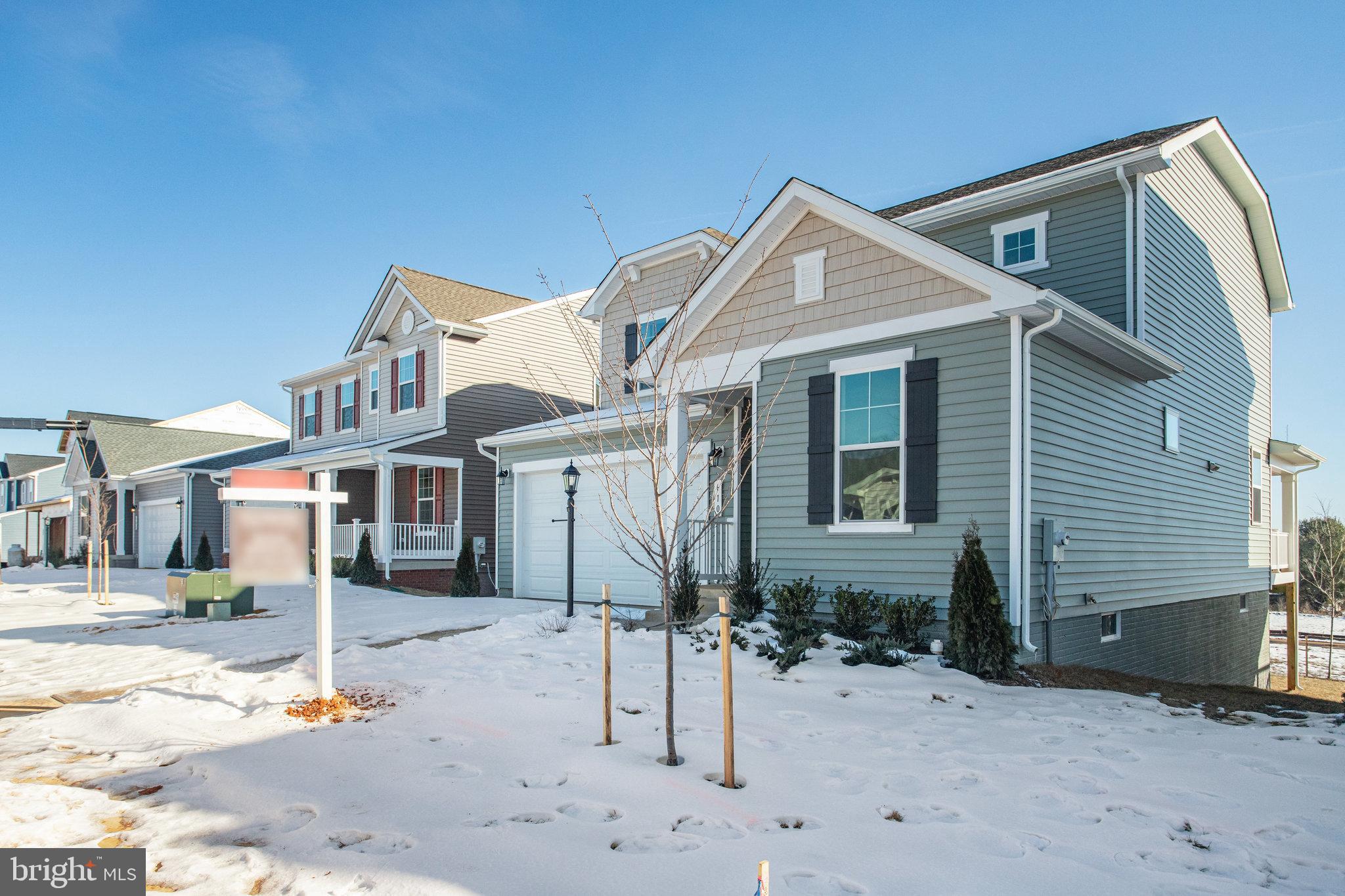 SEASONS AT ROUND MILL MEADOWS - Residential