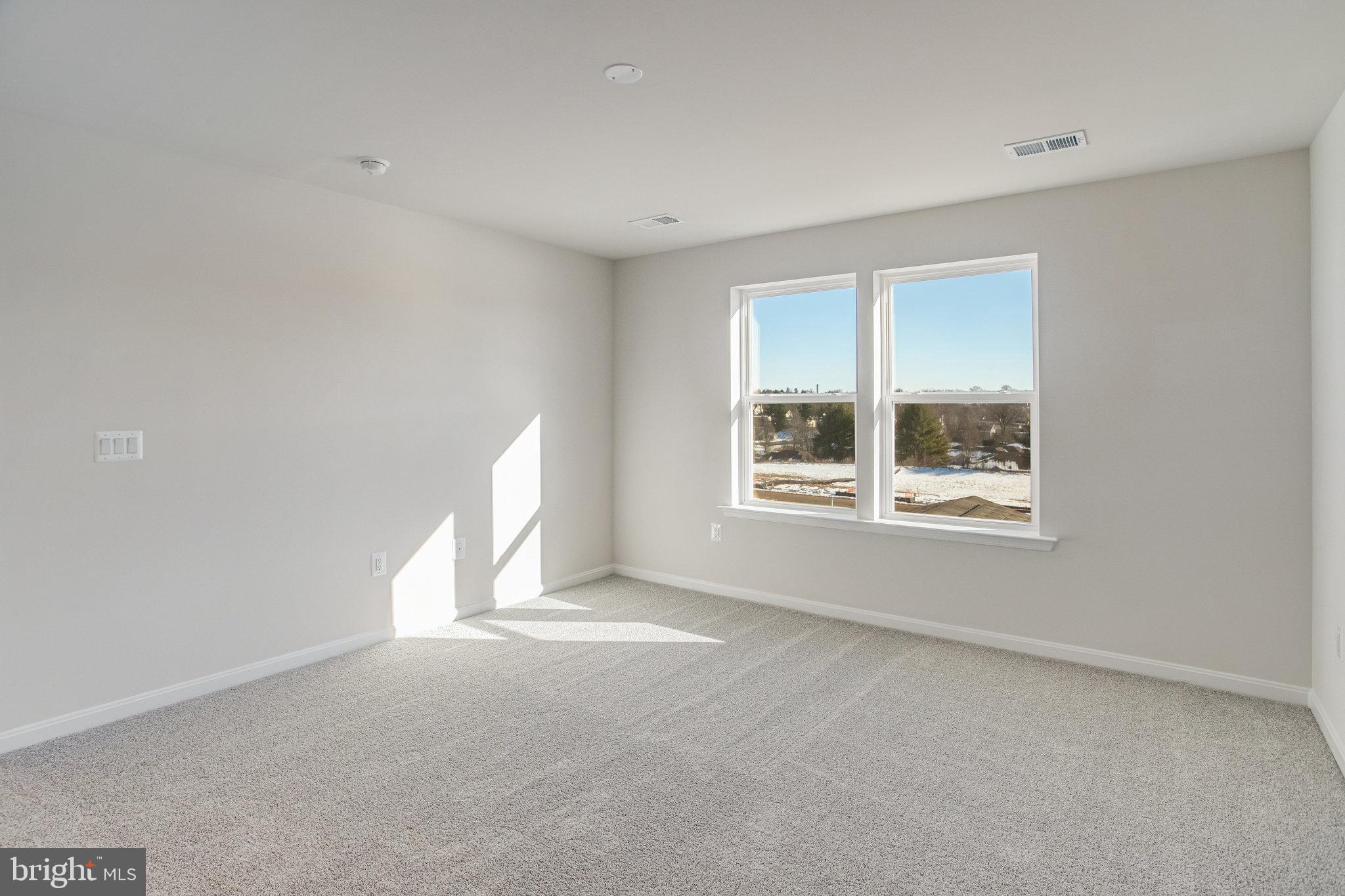 SEASONS AT ROUND MILL MEADOWS - Residential