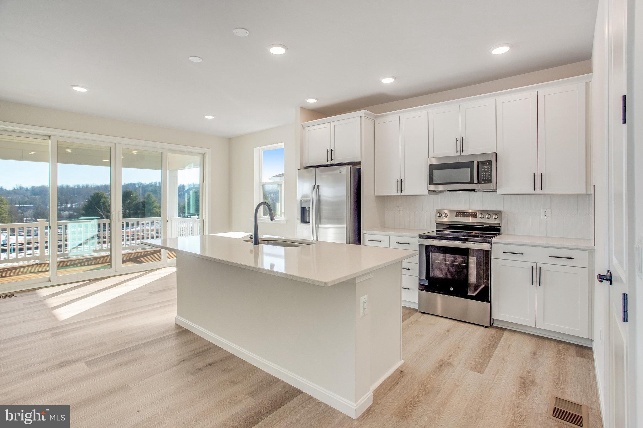 SEASONS AT ROUND MILL MEADOWS - Residential