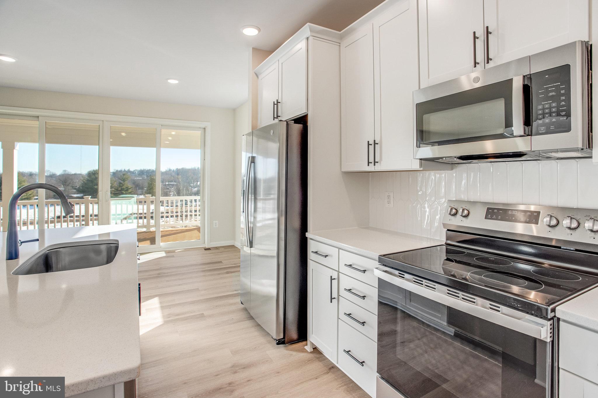 SEASONS AT ROUND MILL MEADOWS - Residential