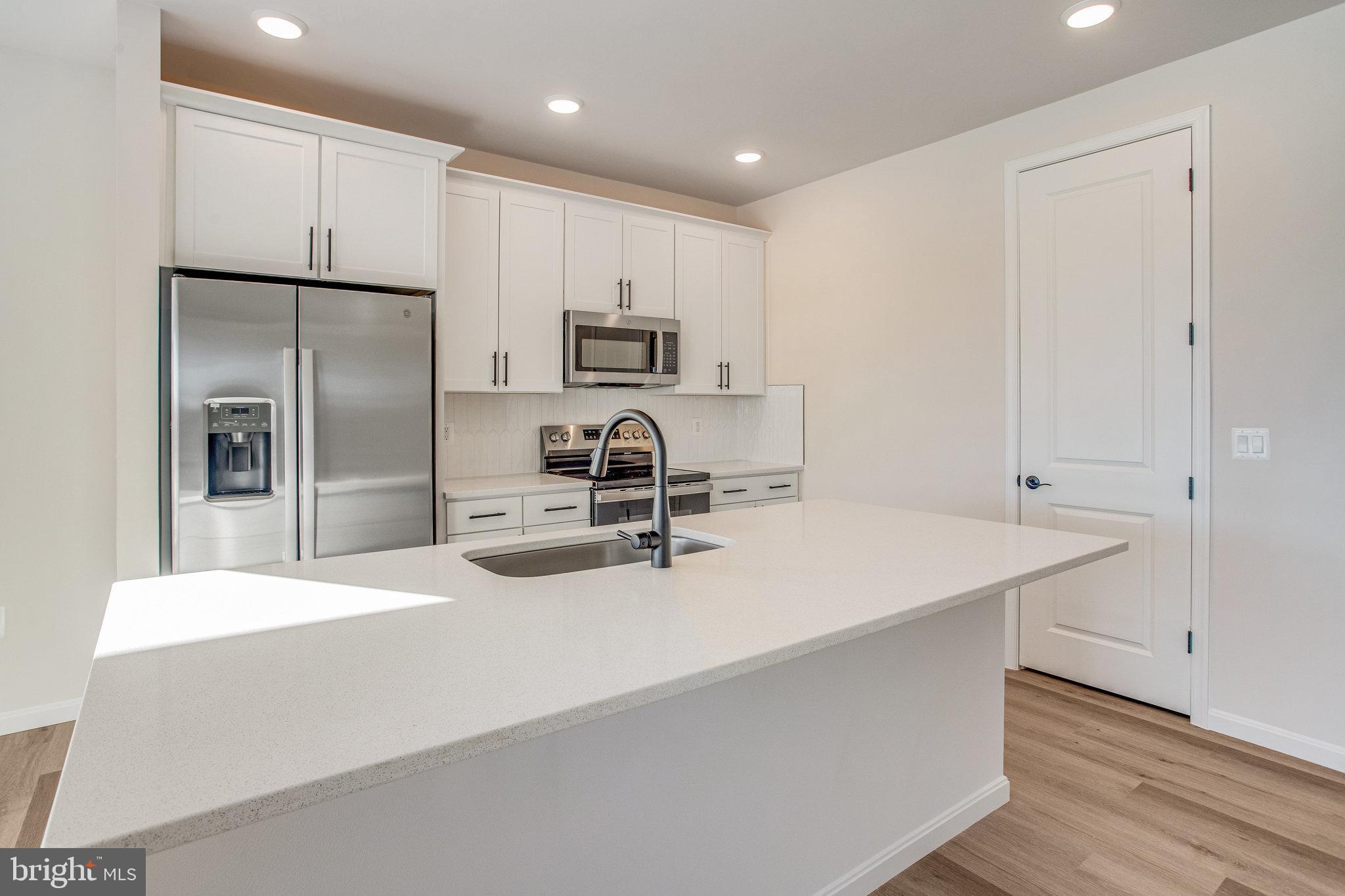 SEASONS AT ROUND MILL MEADOWS - Residential