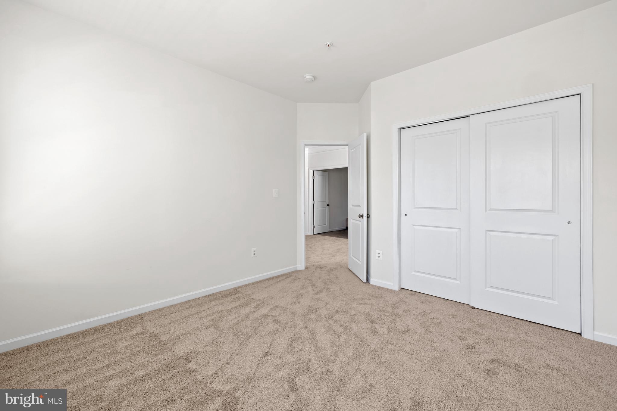 MARLBORO RIDGE - Residential