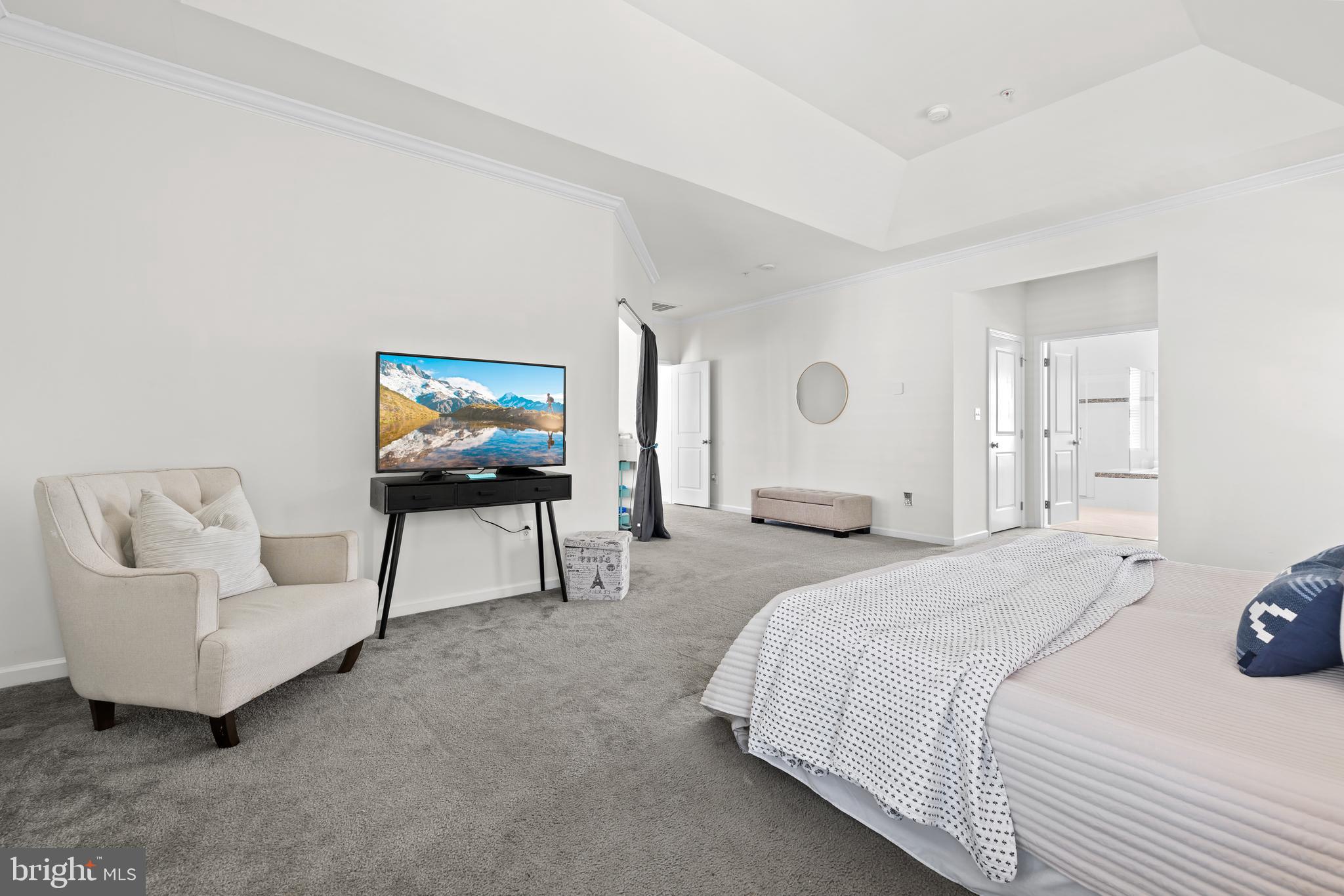 MARLBORO RIDGE - Residential