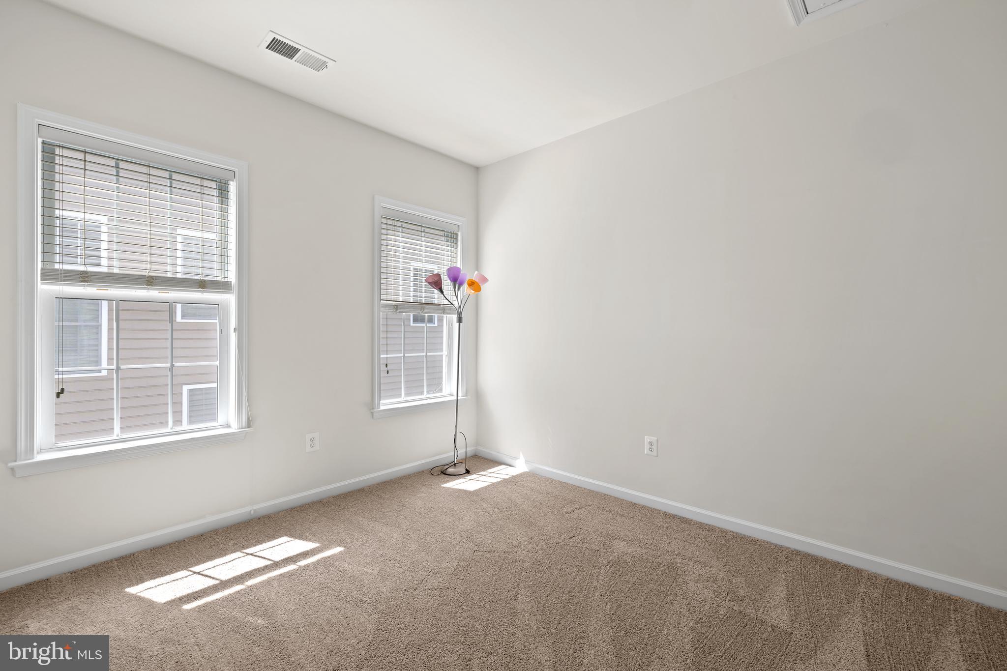 MARLBORO RIDGE - Residential