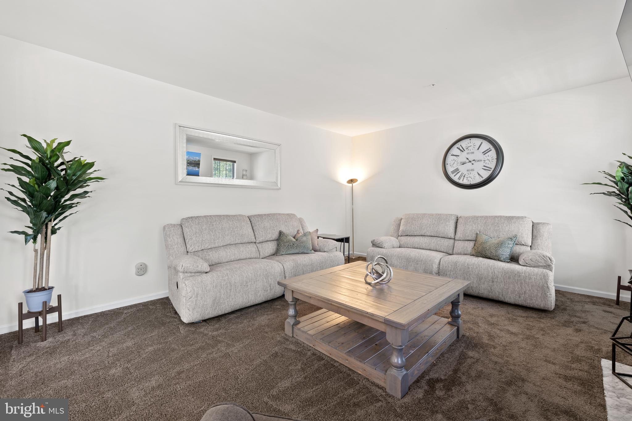 MARLBORO RIDGE - Residential