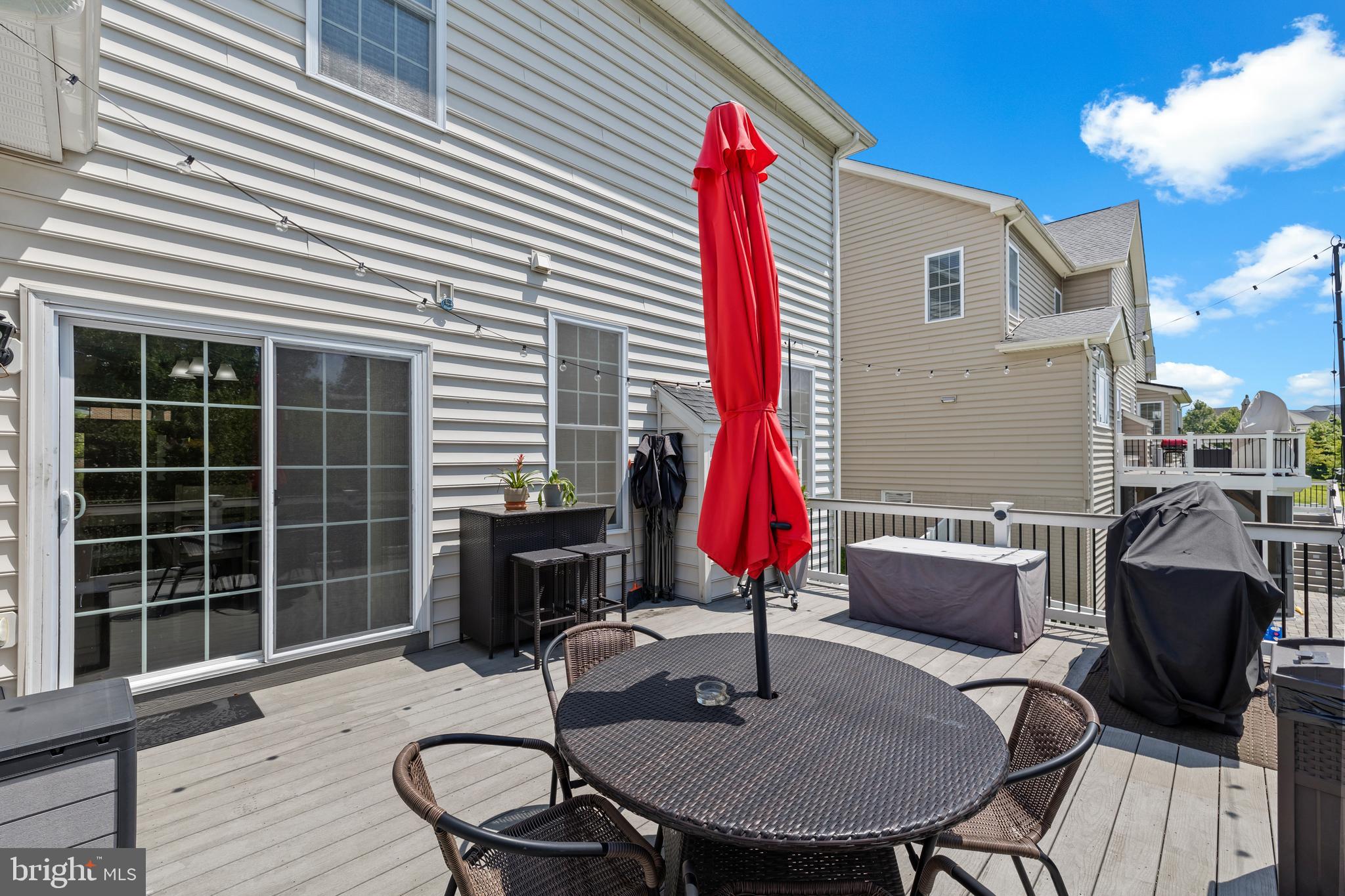 MARLBORO RIDGE - Residential