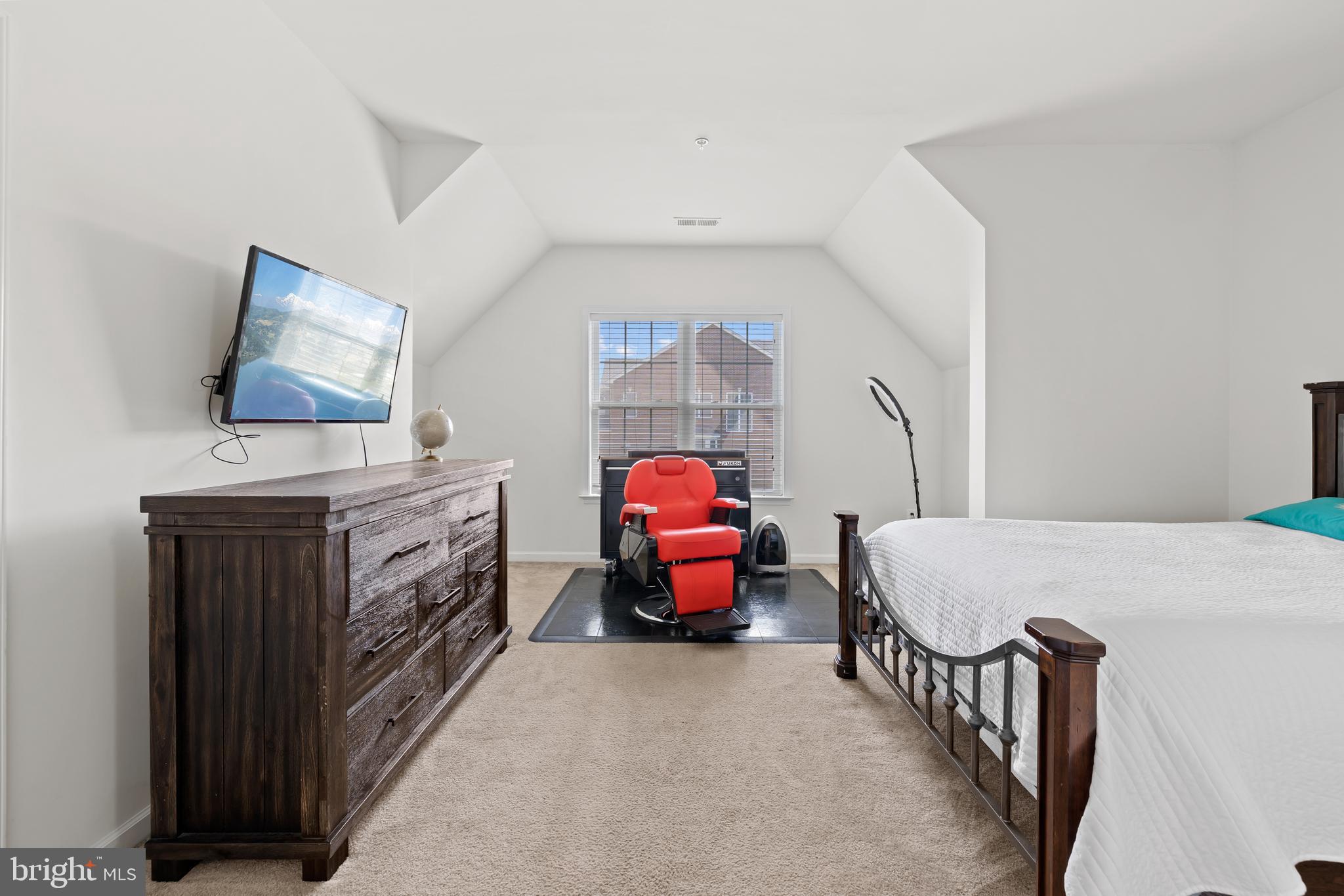 MARLBORO RIDGE - Residential