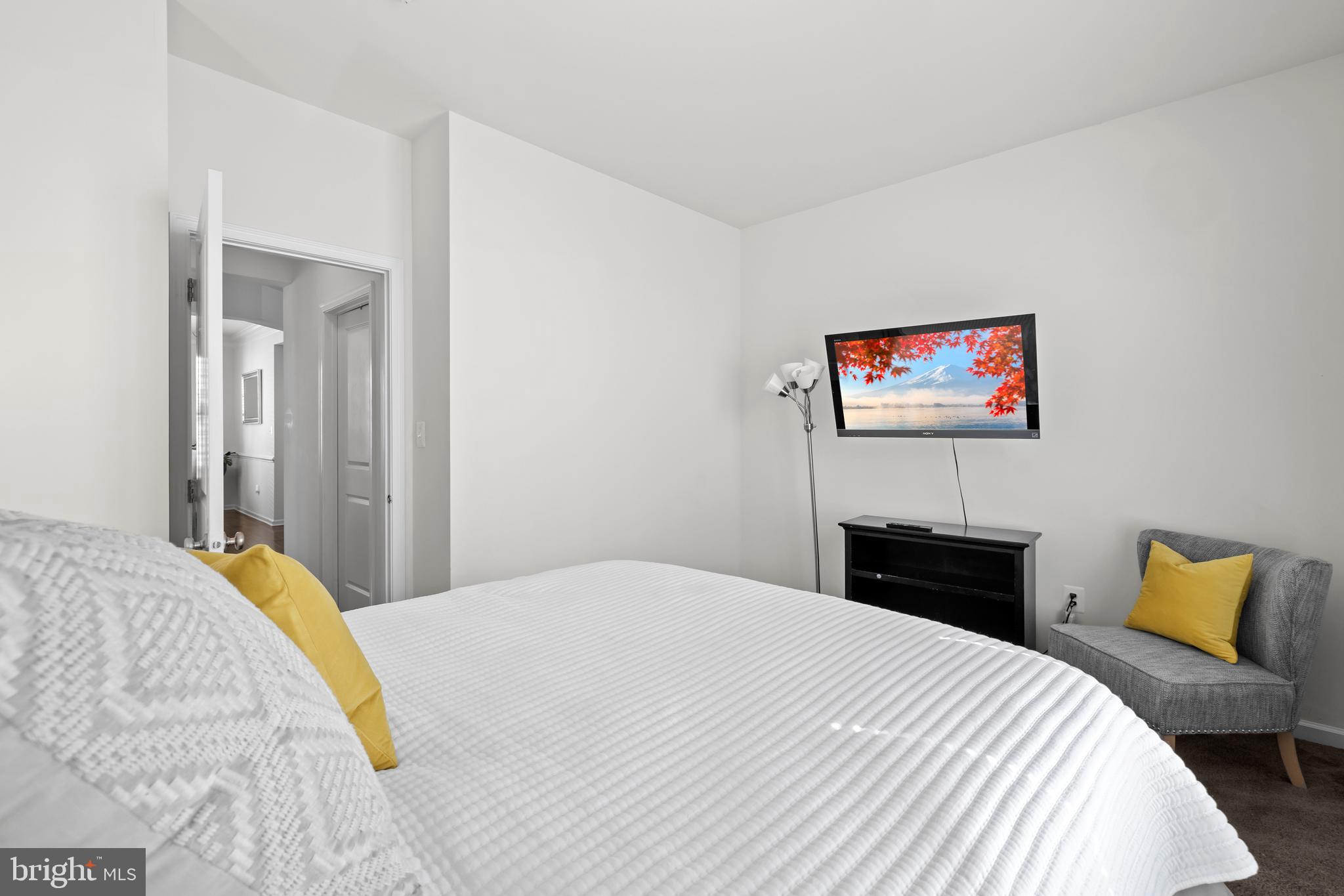 MARLBORO RIDGE - Residential