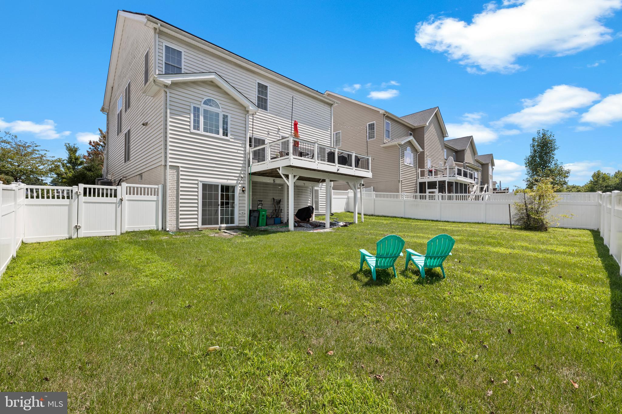 MARLBORO RIDGE - Residential