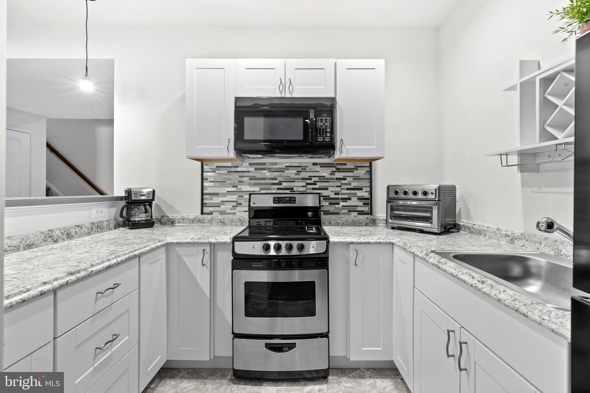 MARLBORO RIDGE - Residential