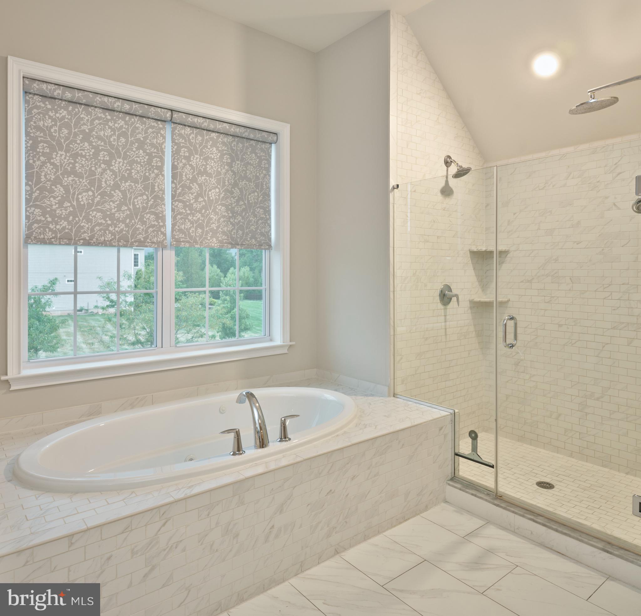 ESTATE AT MILL CREEK - Residential