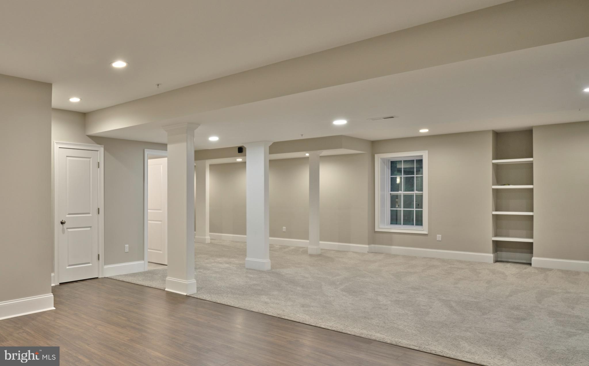 ESTATE AT MILL CREEK - Residential