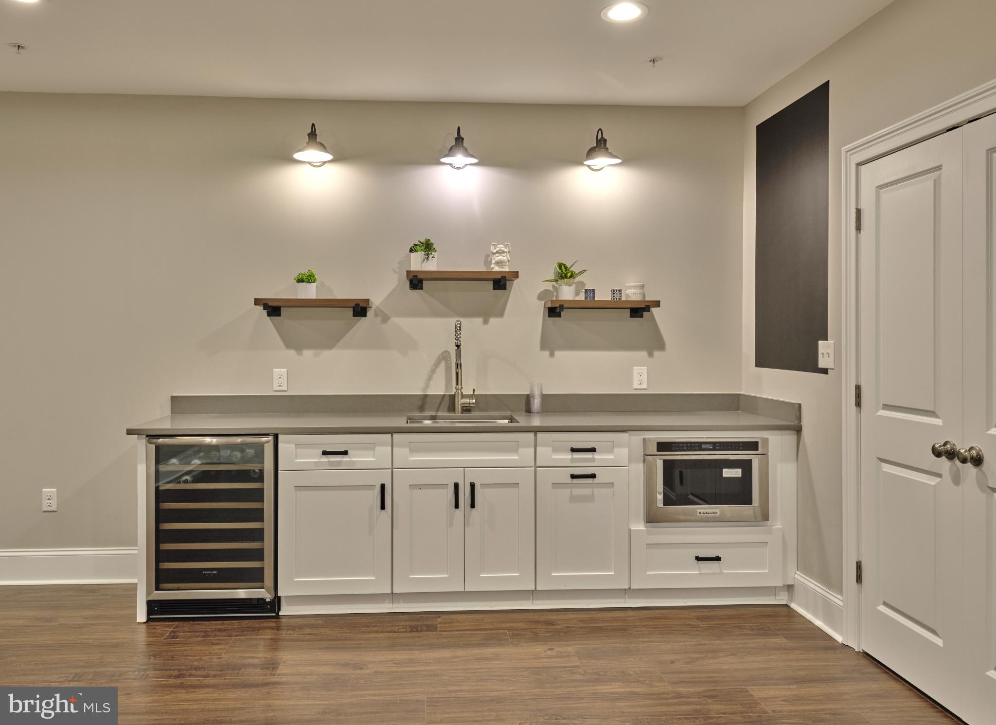 ESTATE AT MILL CREEK - Residential
