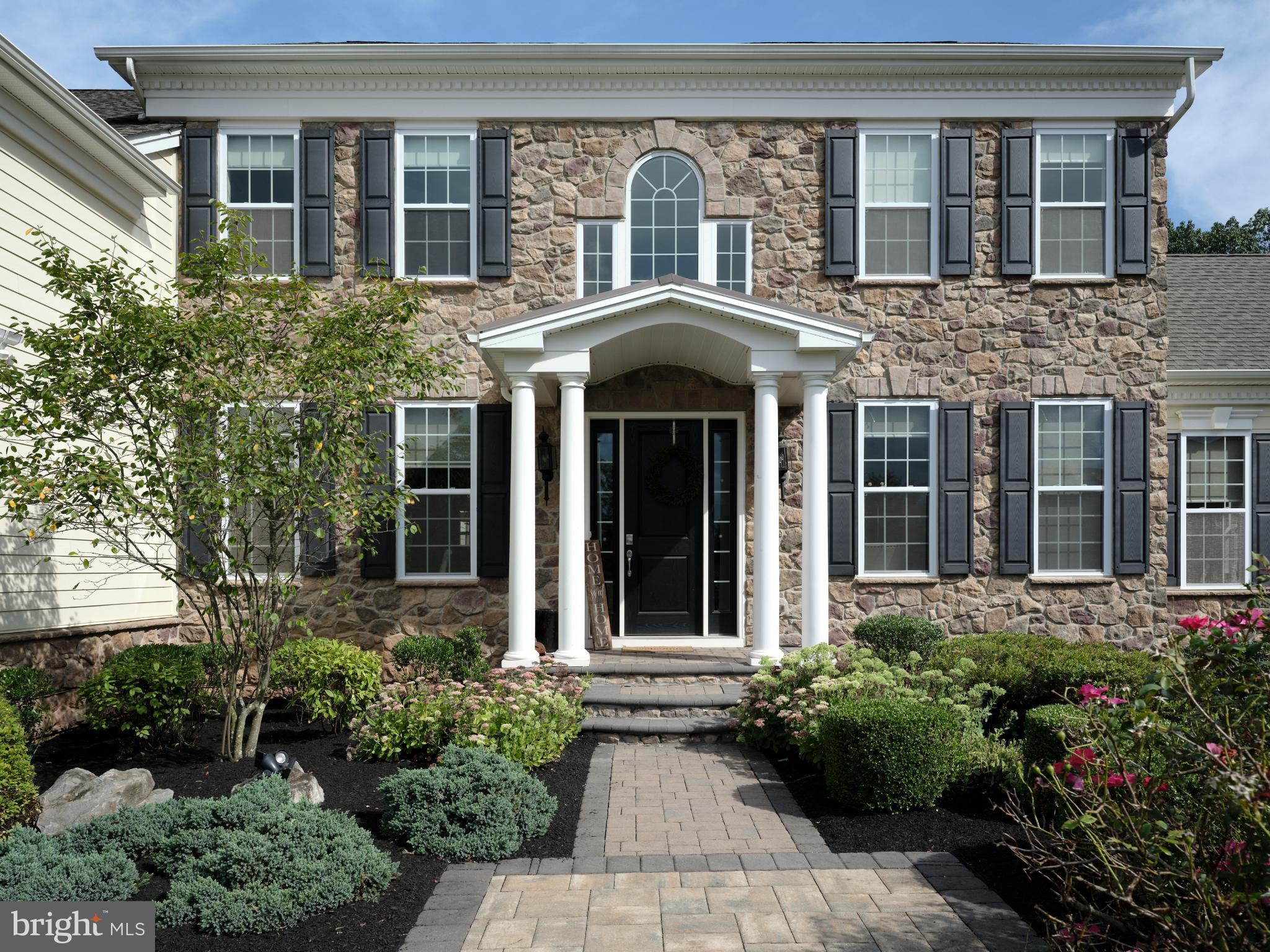 ESTATE AT MILL CREEK - Residential