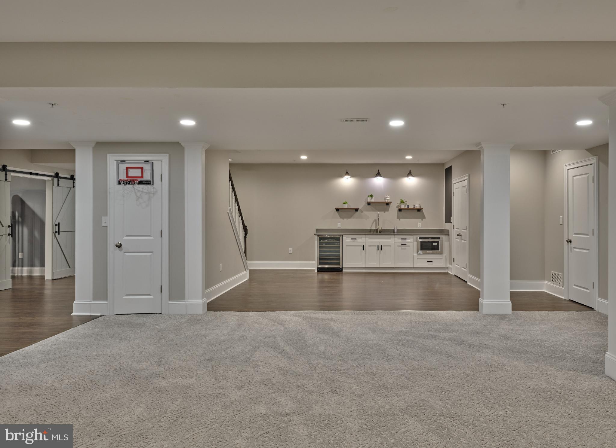 ESTATE AT MILL CREEK - Residential