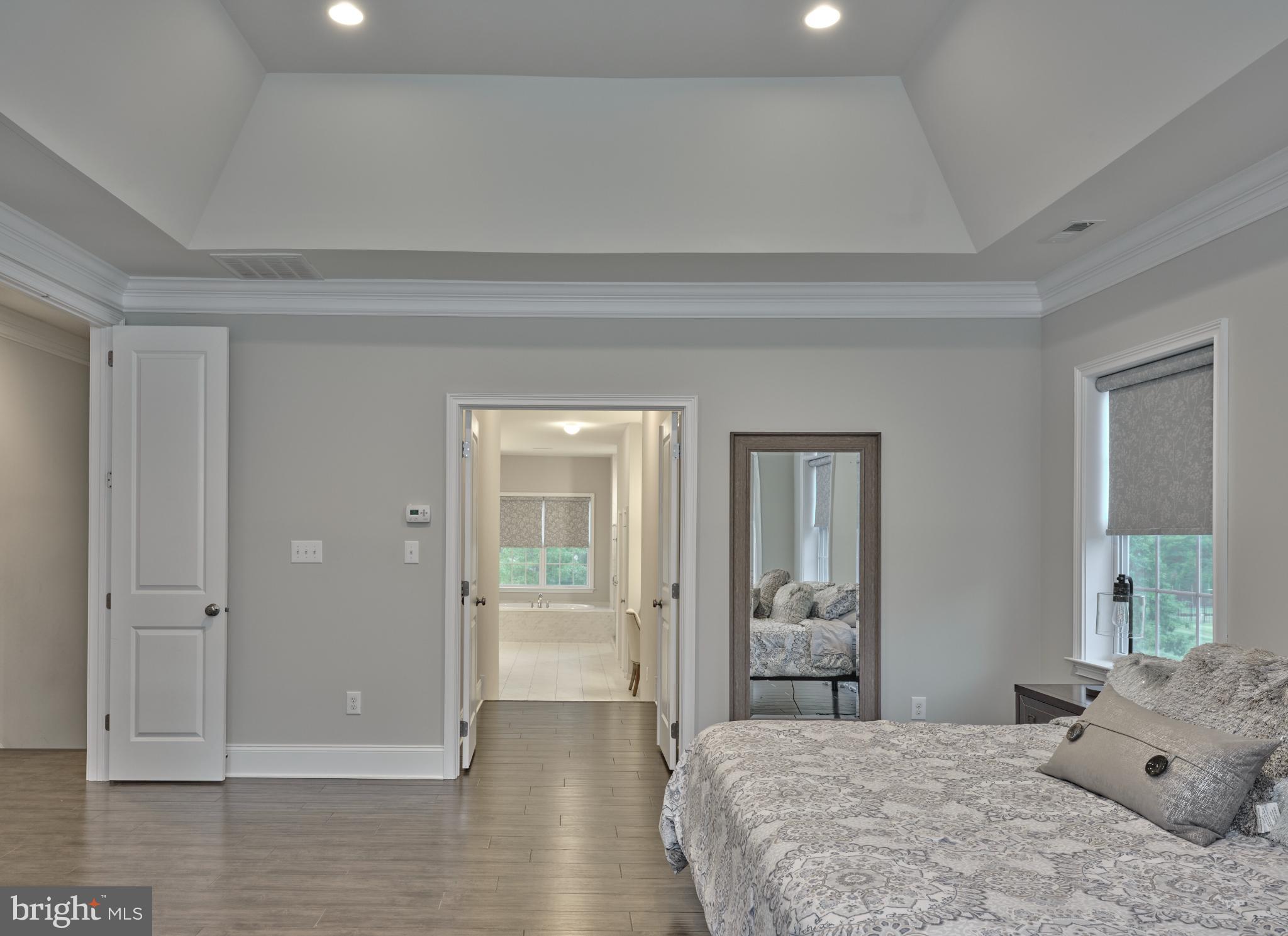 ESTATE AT MILL CREEK - Residential