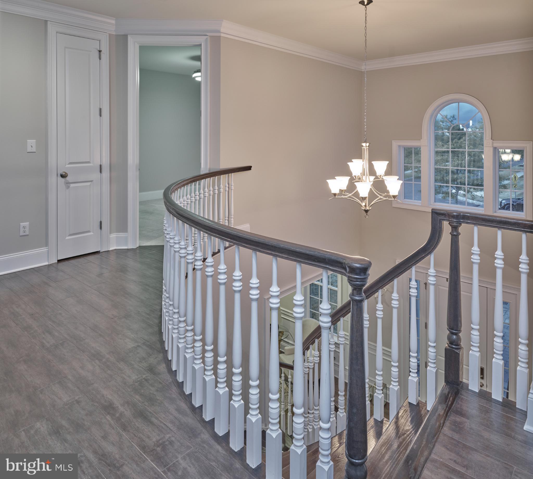 ESTATE AT MILL CREEK - Residential