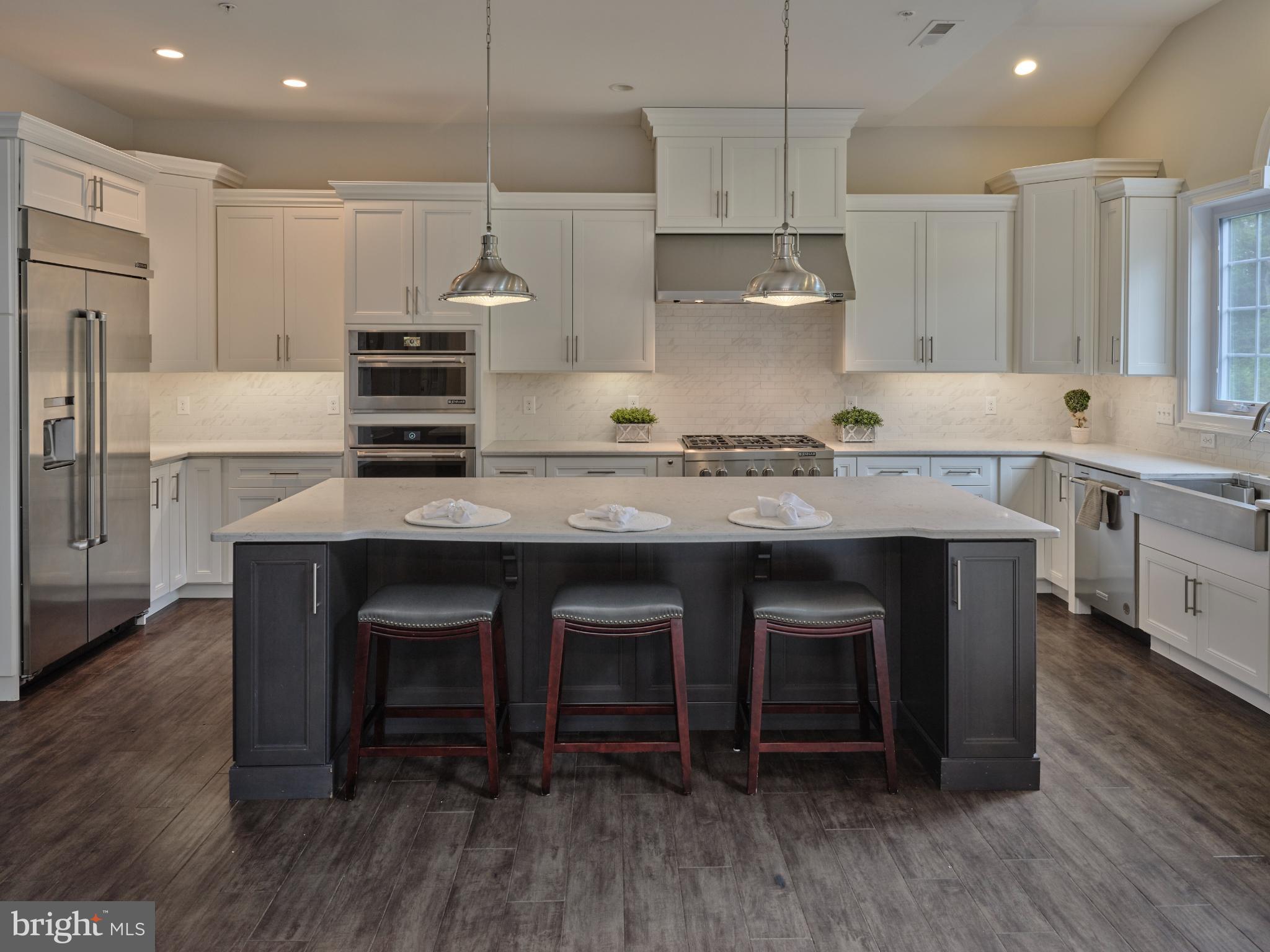 ESTATE AT MILL CREEK - Residential