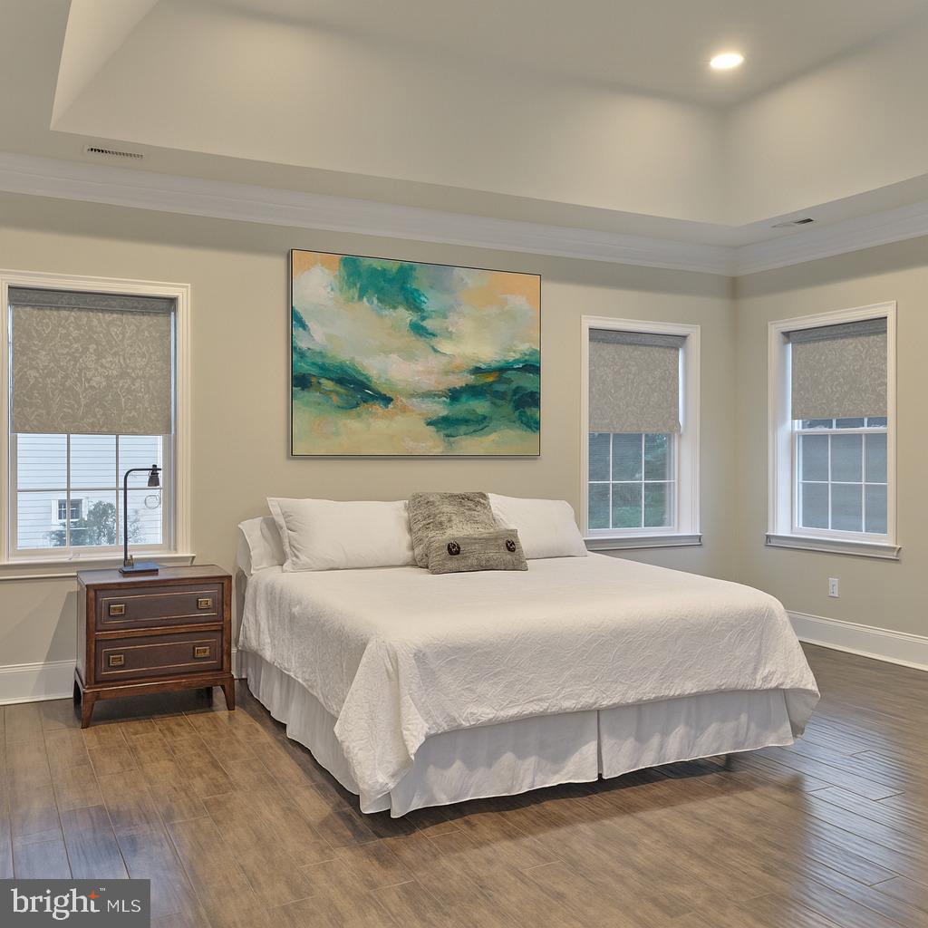 ESTATE AT MILL CREEK - Residential