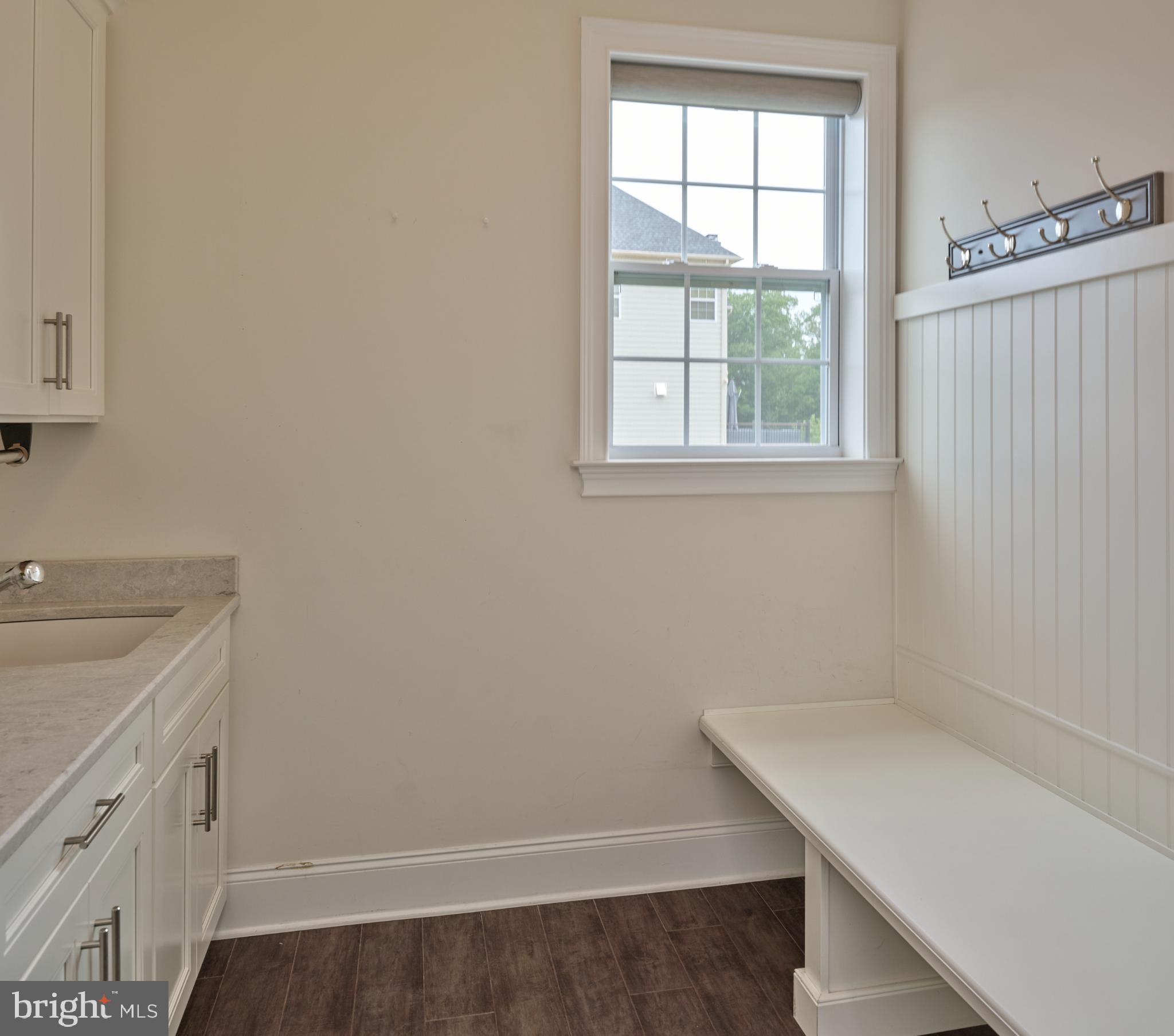 ESTATE AT MILL CREEK - Residential