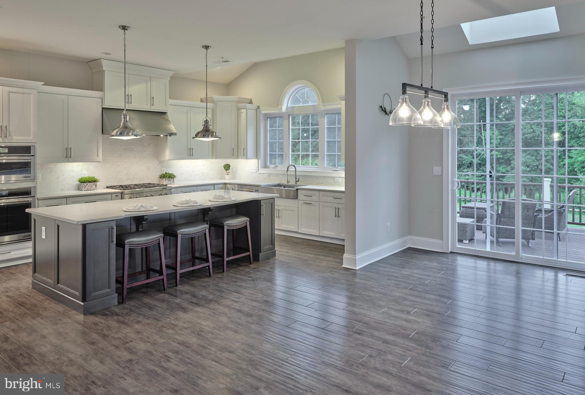 ESTATE AT MILL CREEK - Residential
