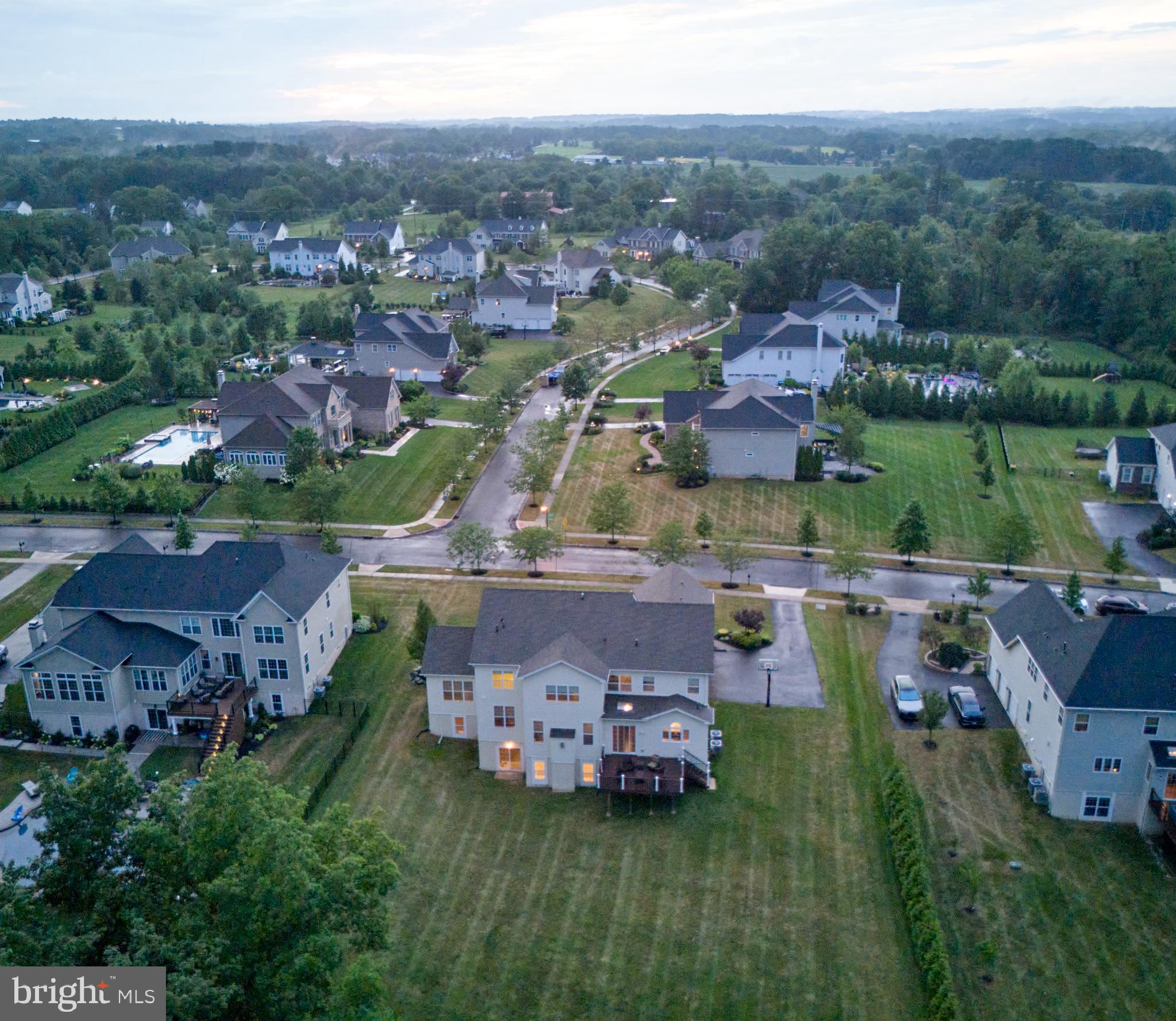 ESTATE AT MILL CREEK - Residential
