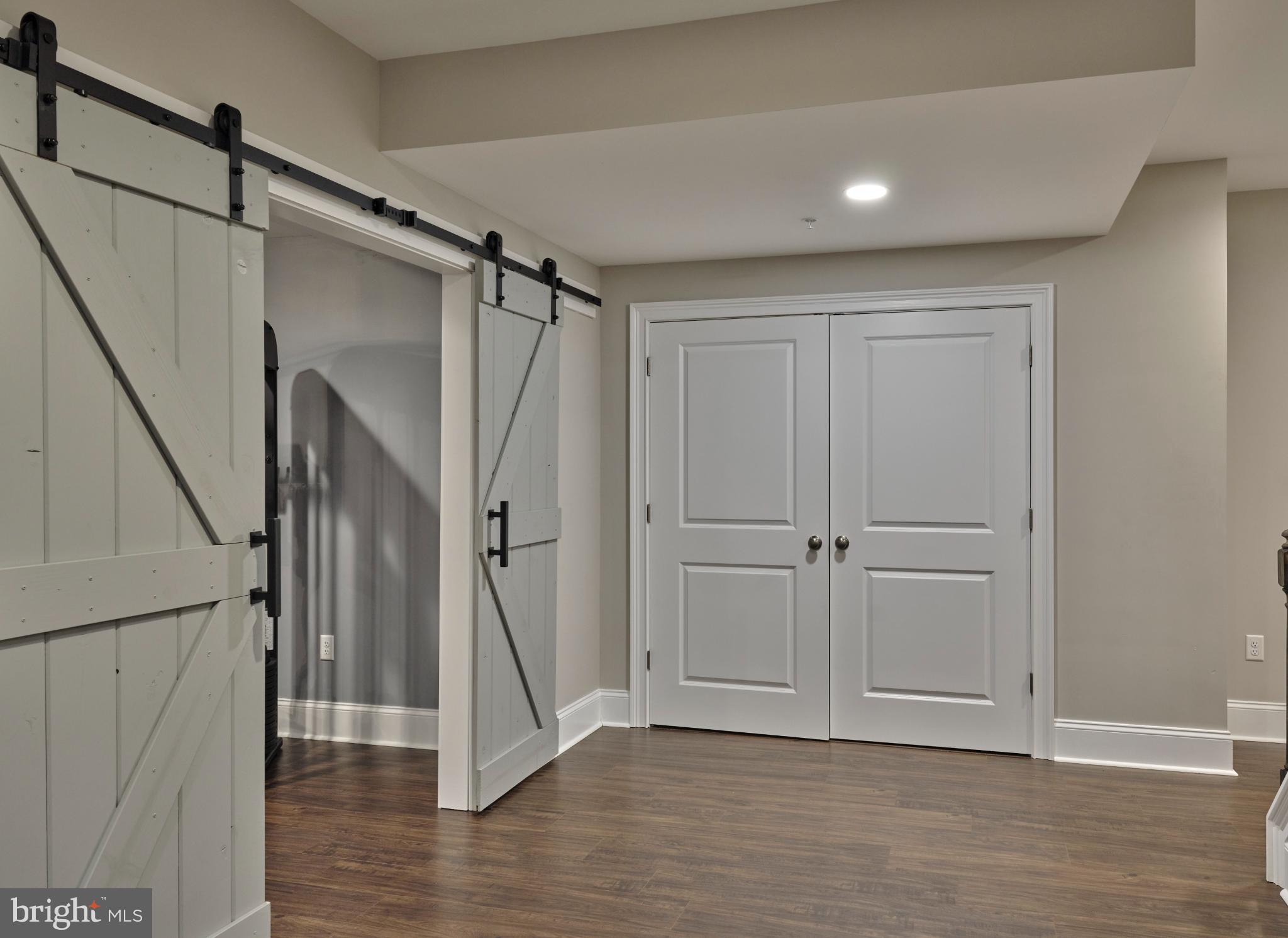 ESTATE AT MILL CREEK - Residential
