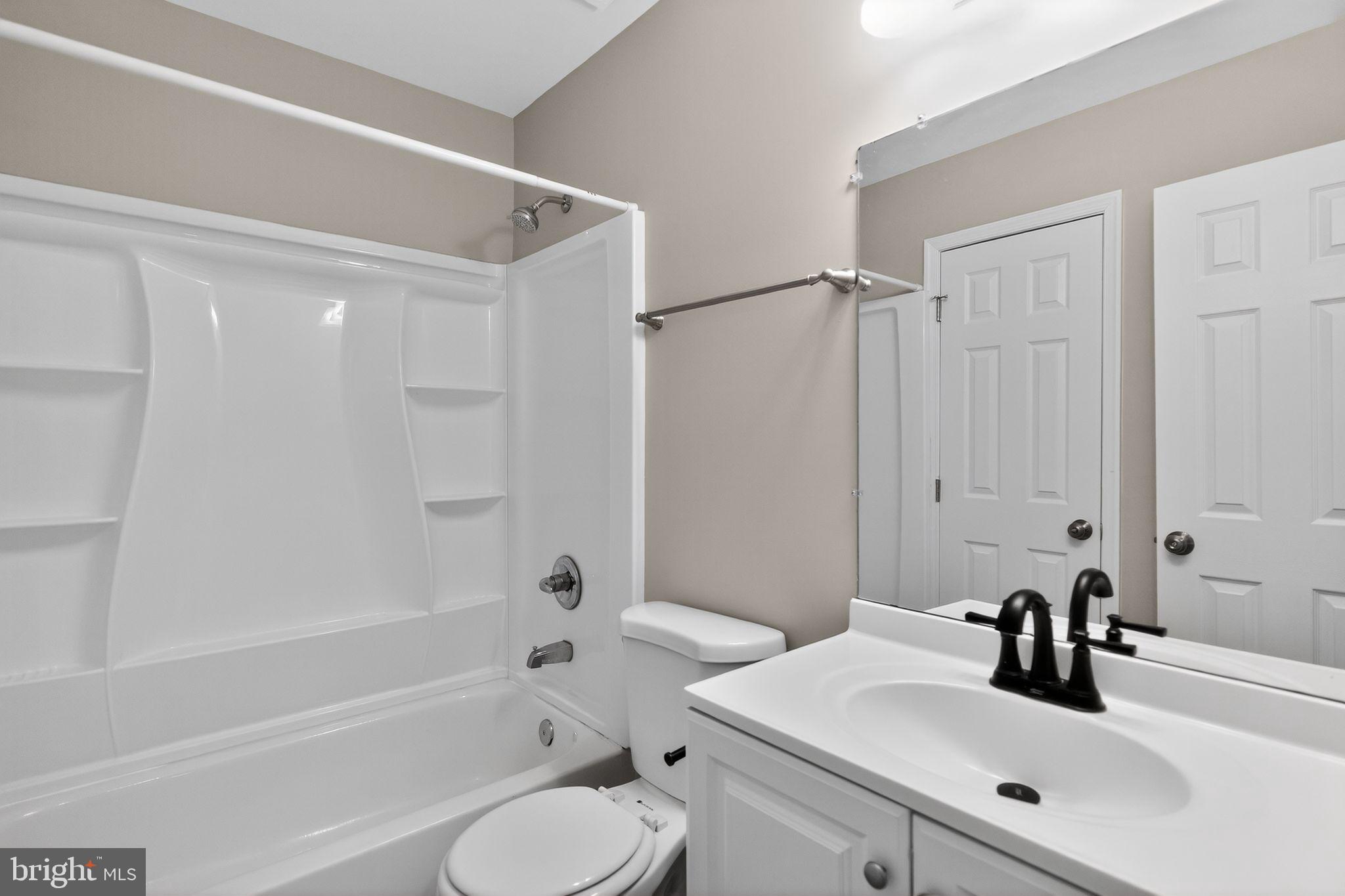 KINGS POINT - Residential