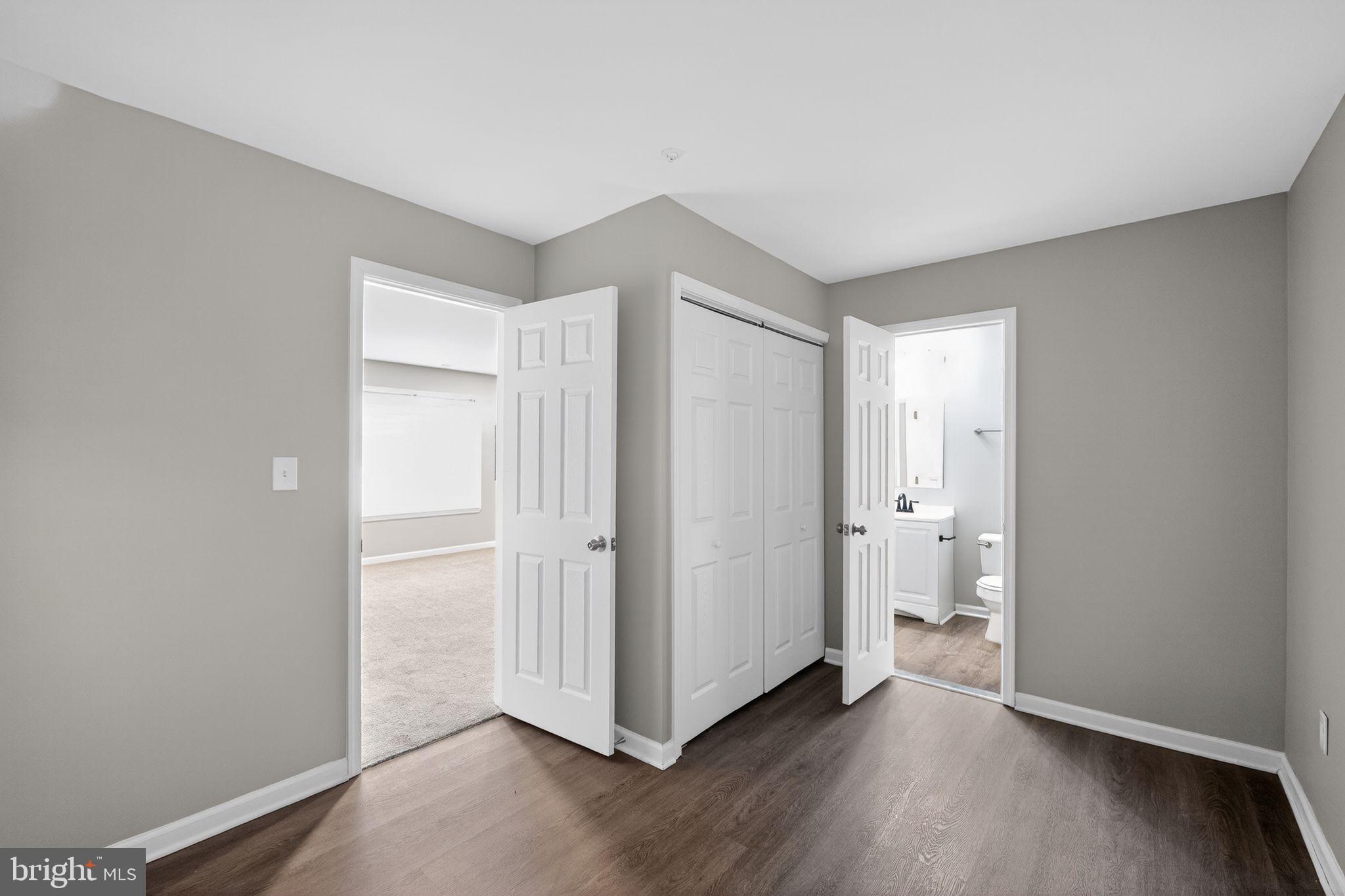 KINGS POINT - Residential