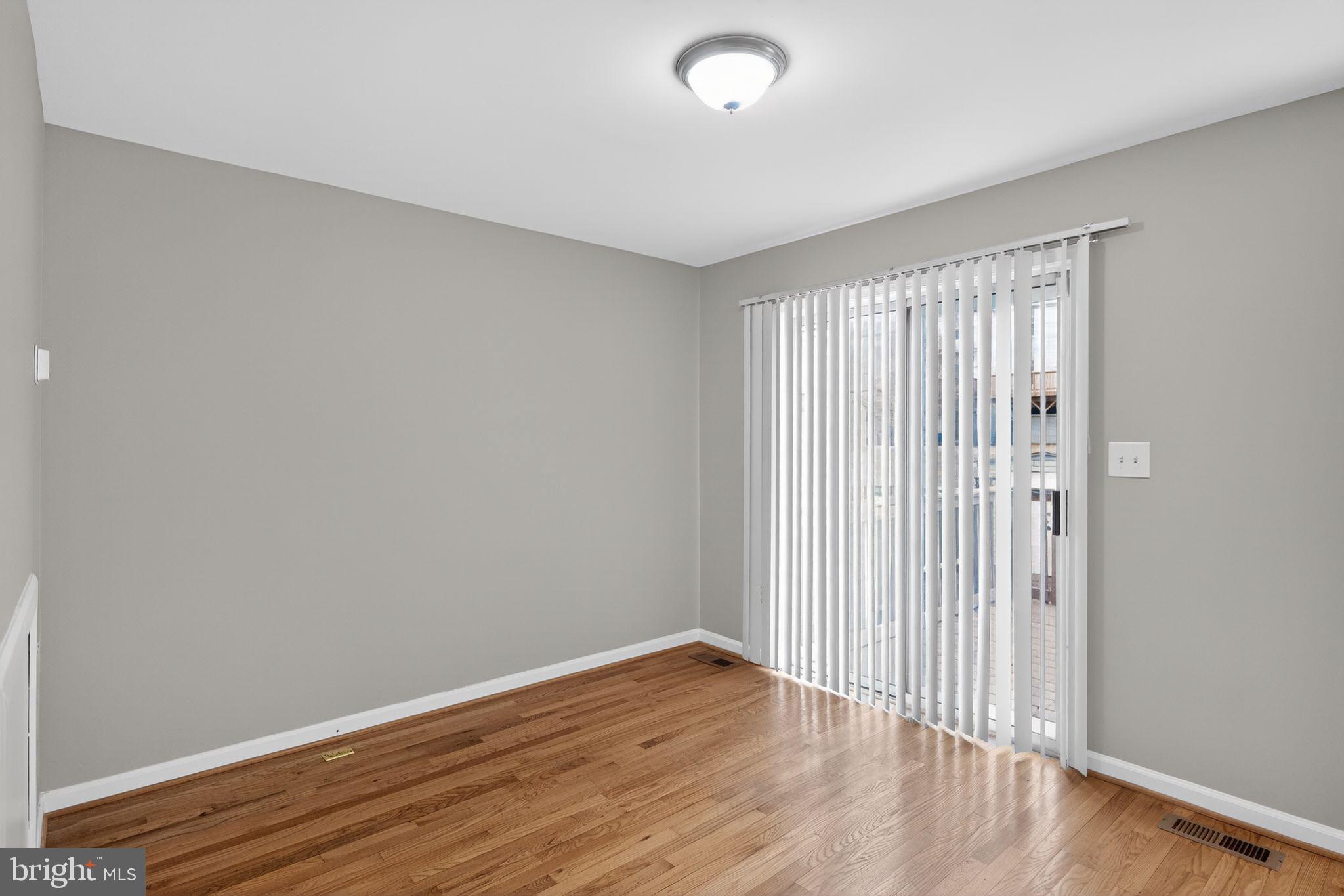 KINGS POINT - Residential