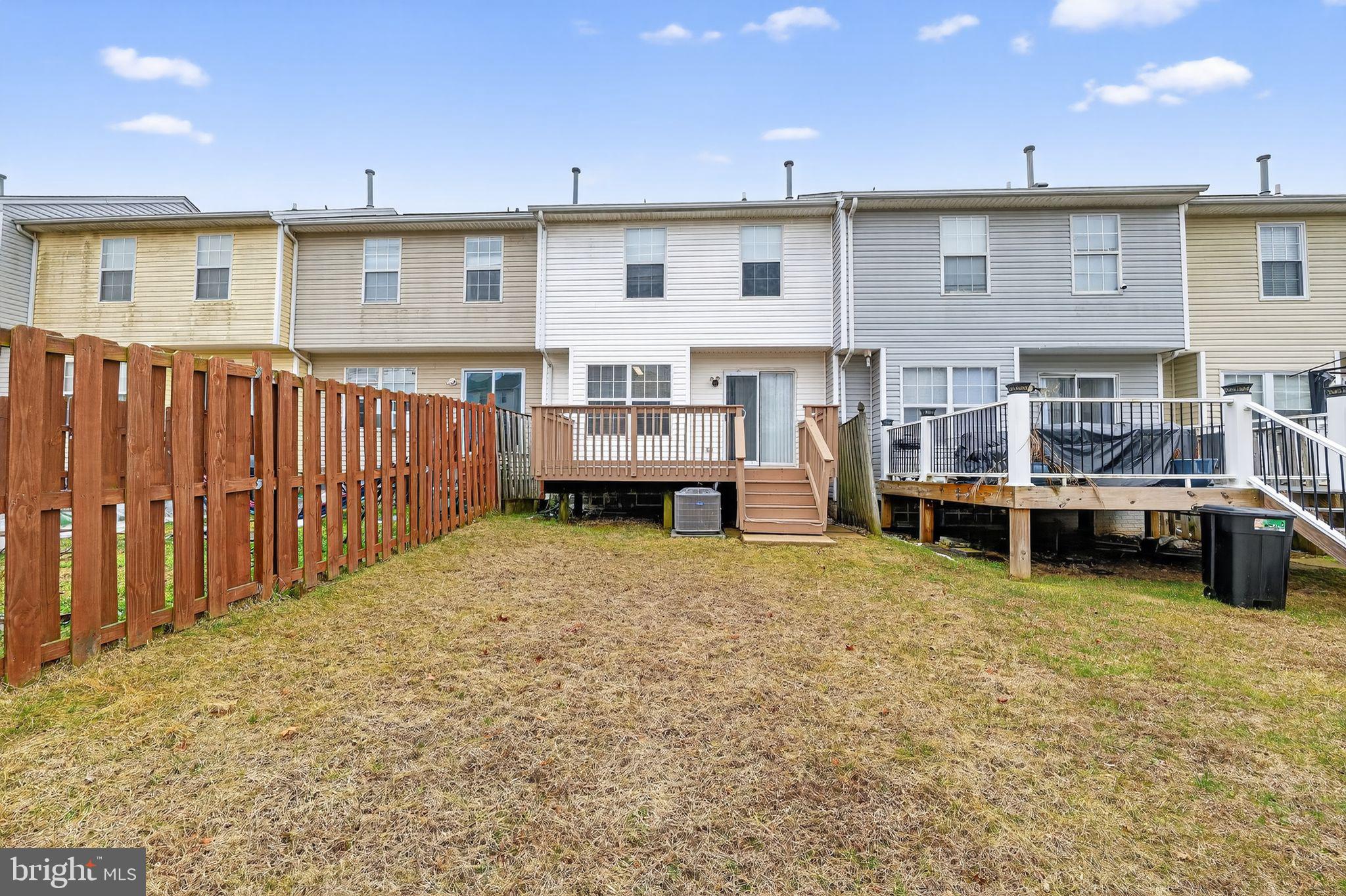 KINGS POINT - Residential