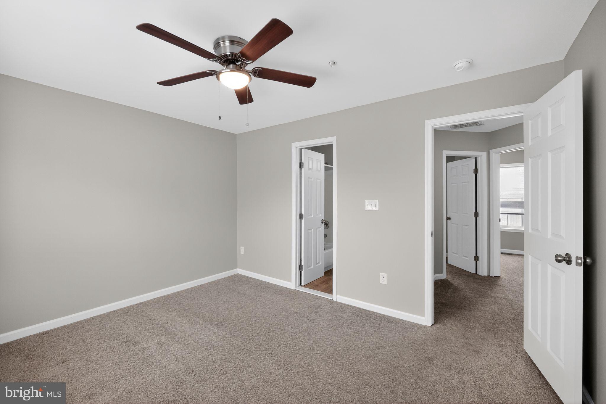 KINGS POINT - Residential