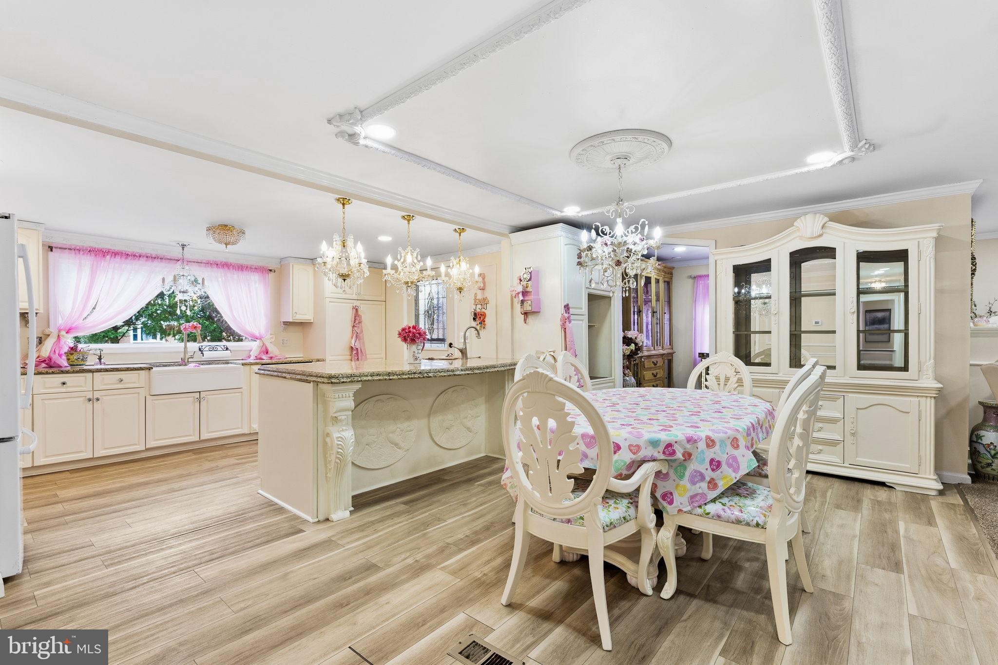 RISING SUN - Residential