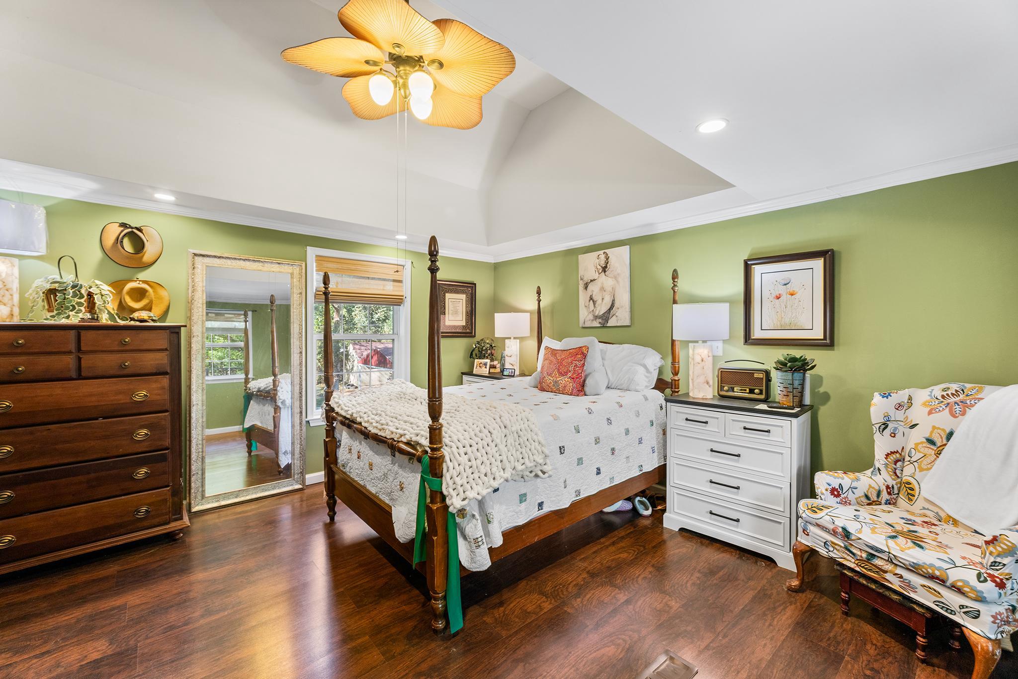 DENTON NARROWS - Residential