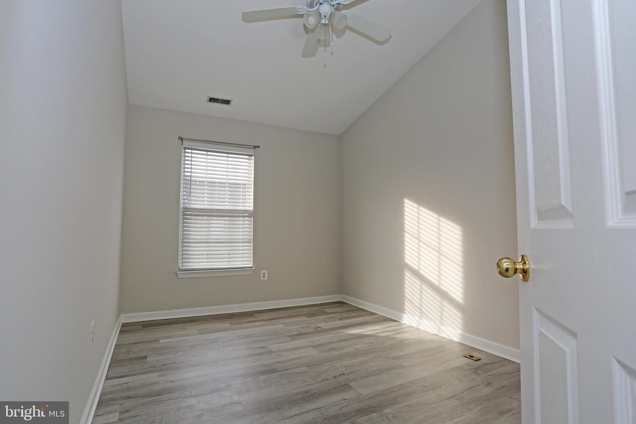 EATON SQUARE - Residential